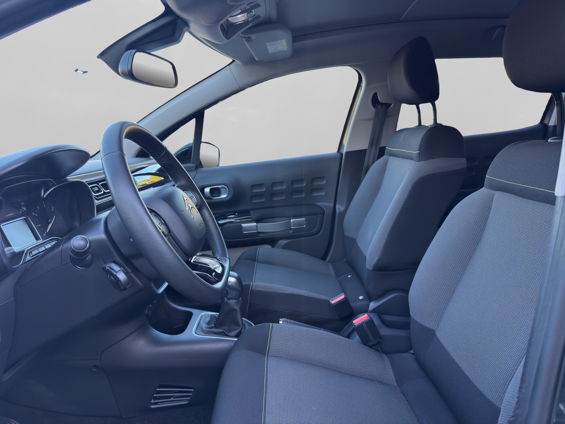 CITROEN C3 1.2i PureTech Shine-image-8
