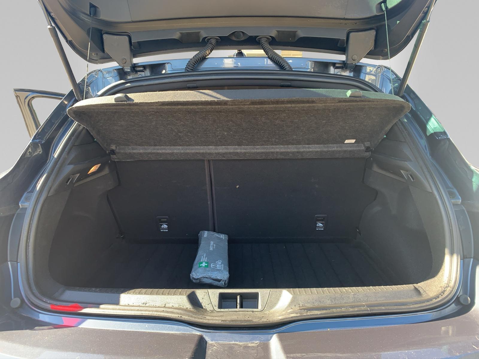 RENAULT Mégane Sport 1.8 T Trophy EDC-image-8