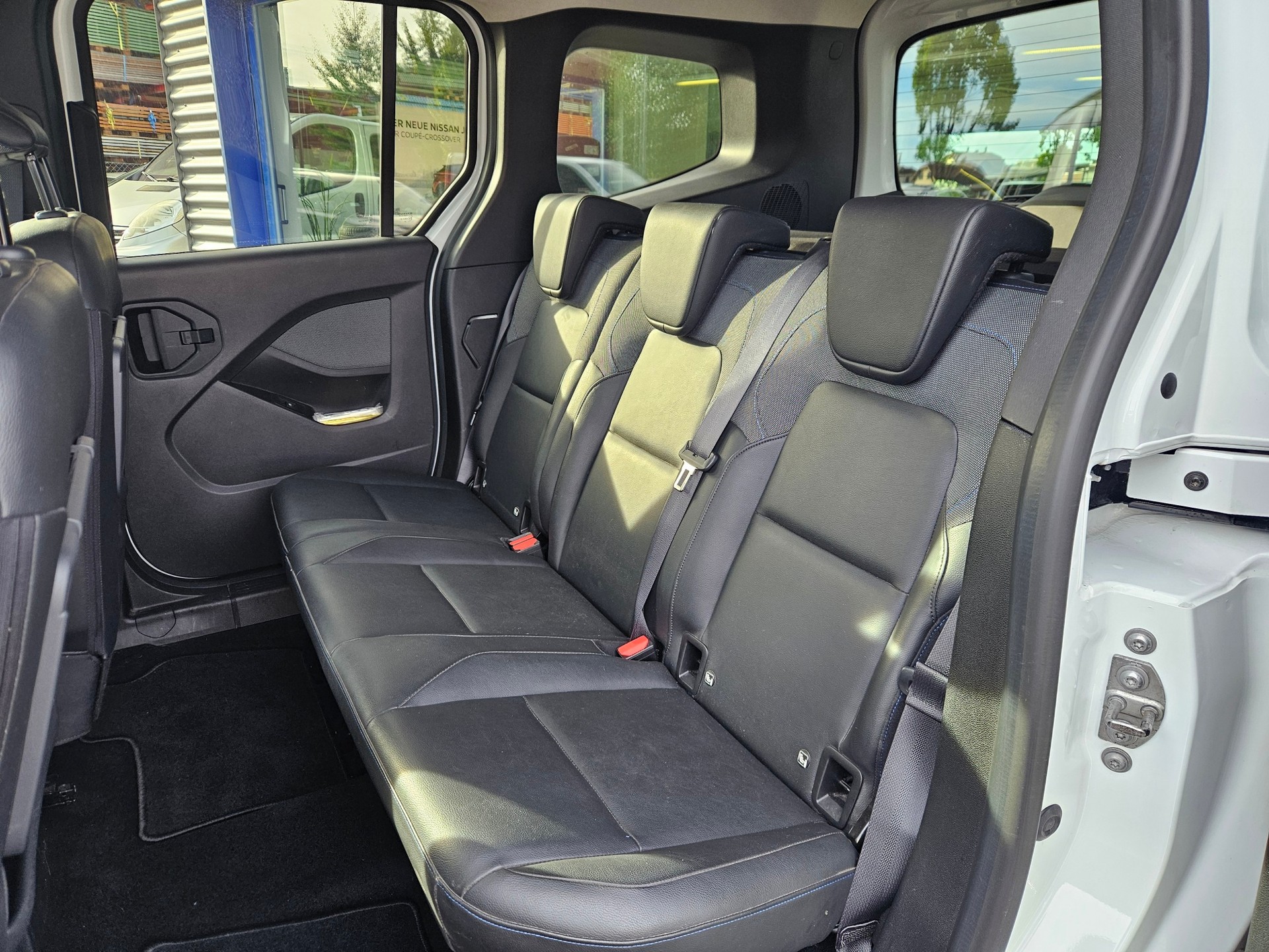 NISSAN Townstar Kombi 1.3 DIG-T L1 Tekna-image-6