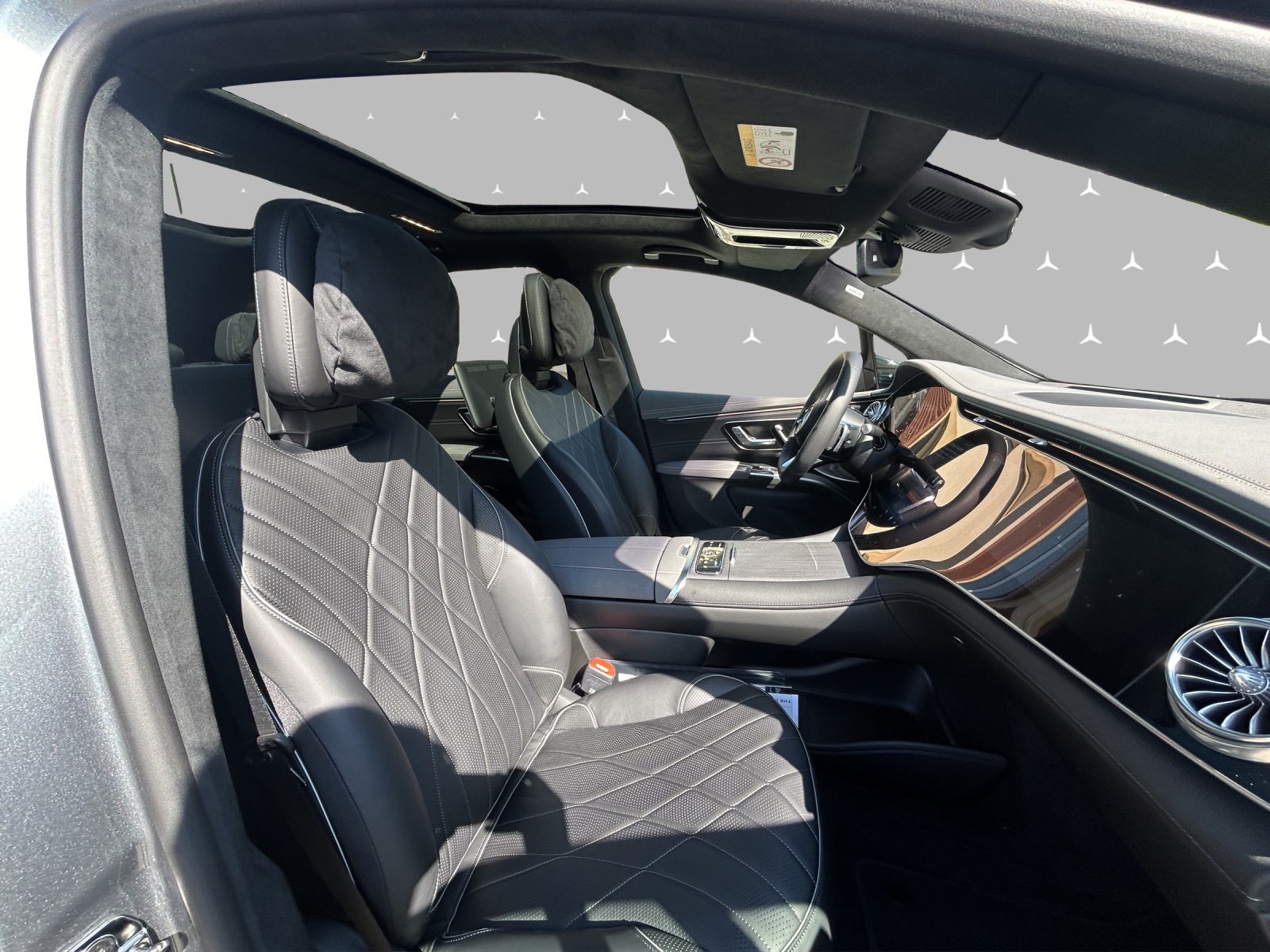 MERCEDES-BENZ EQS 580 4Matic Executive Edition-image-12