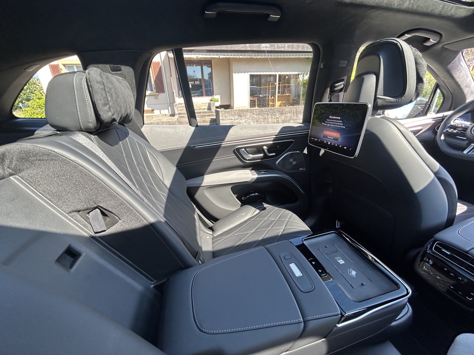 MERCEDES-BENZ EQS 580 4Matic Executive Edition-image-15