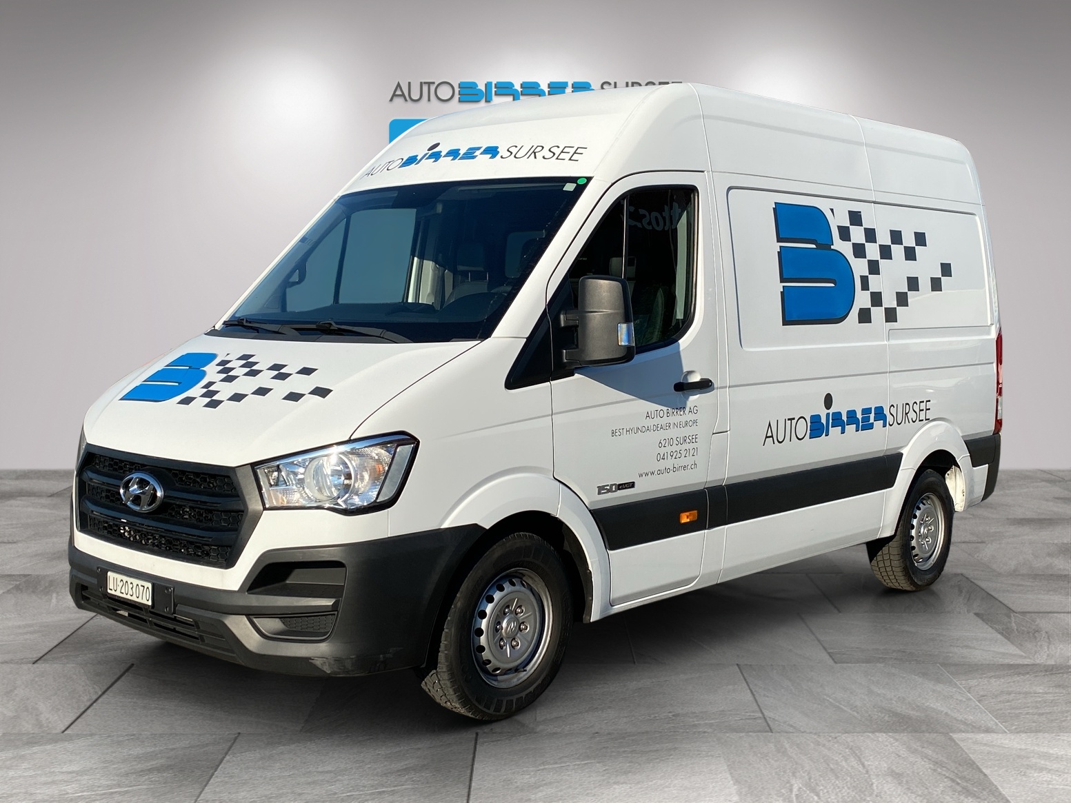HYUNDAI H350 Van 3435 2.5 CRDI Origo-image-0