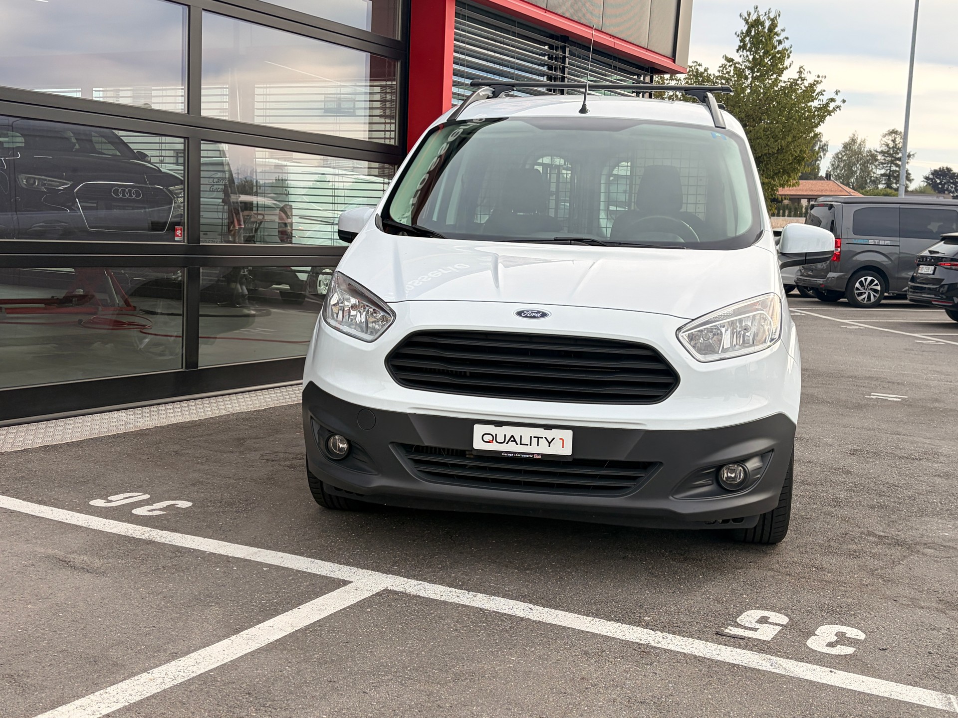 FORD Transit Courier Van 1.0 EcoBoost Trend-image-2
