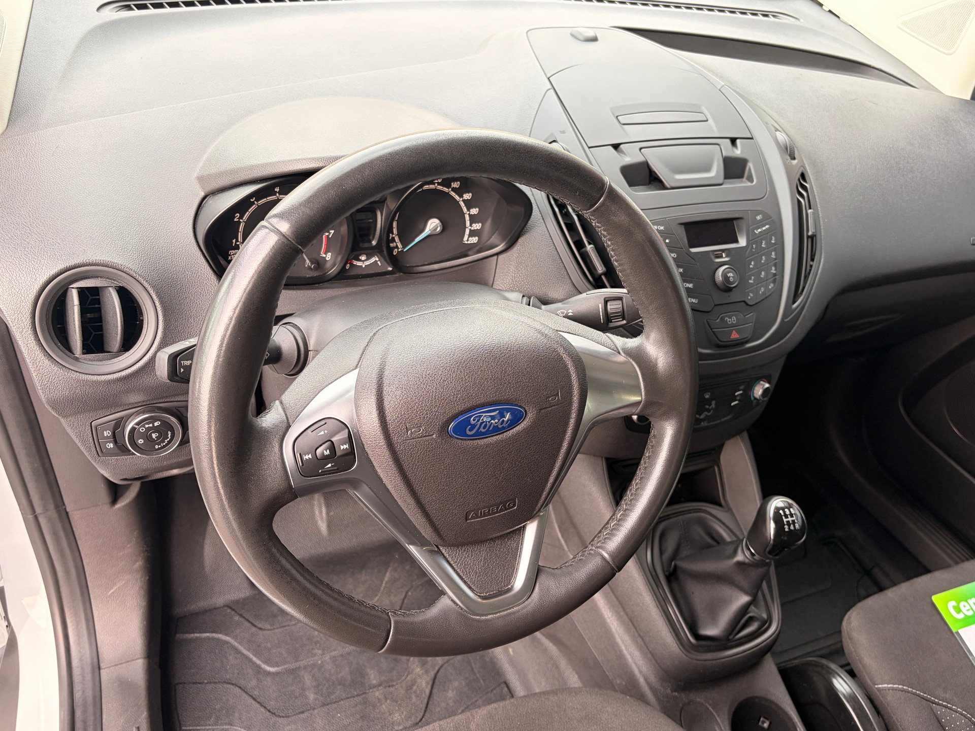 FORD Transit Courier Van 1.0 EcoBoost Trend-image-6