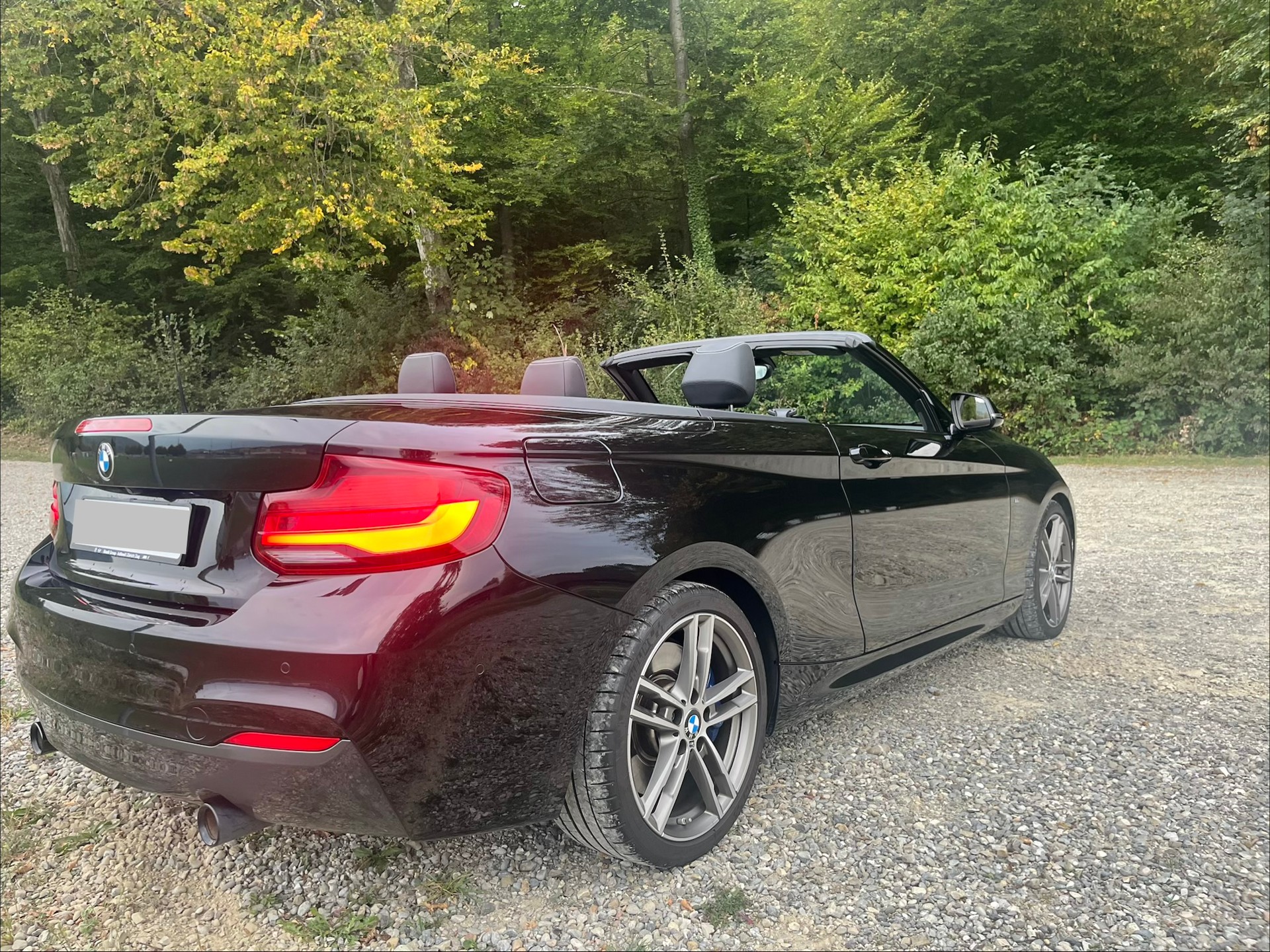 BMW M240i xDrive Cabriolet-image-3