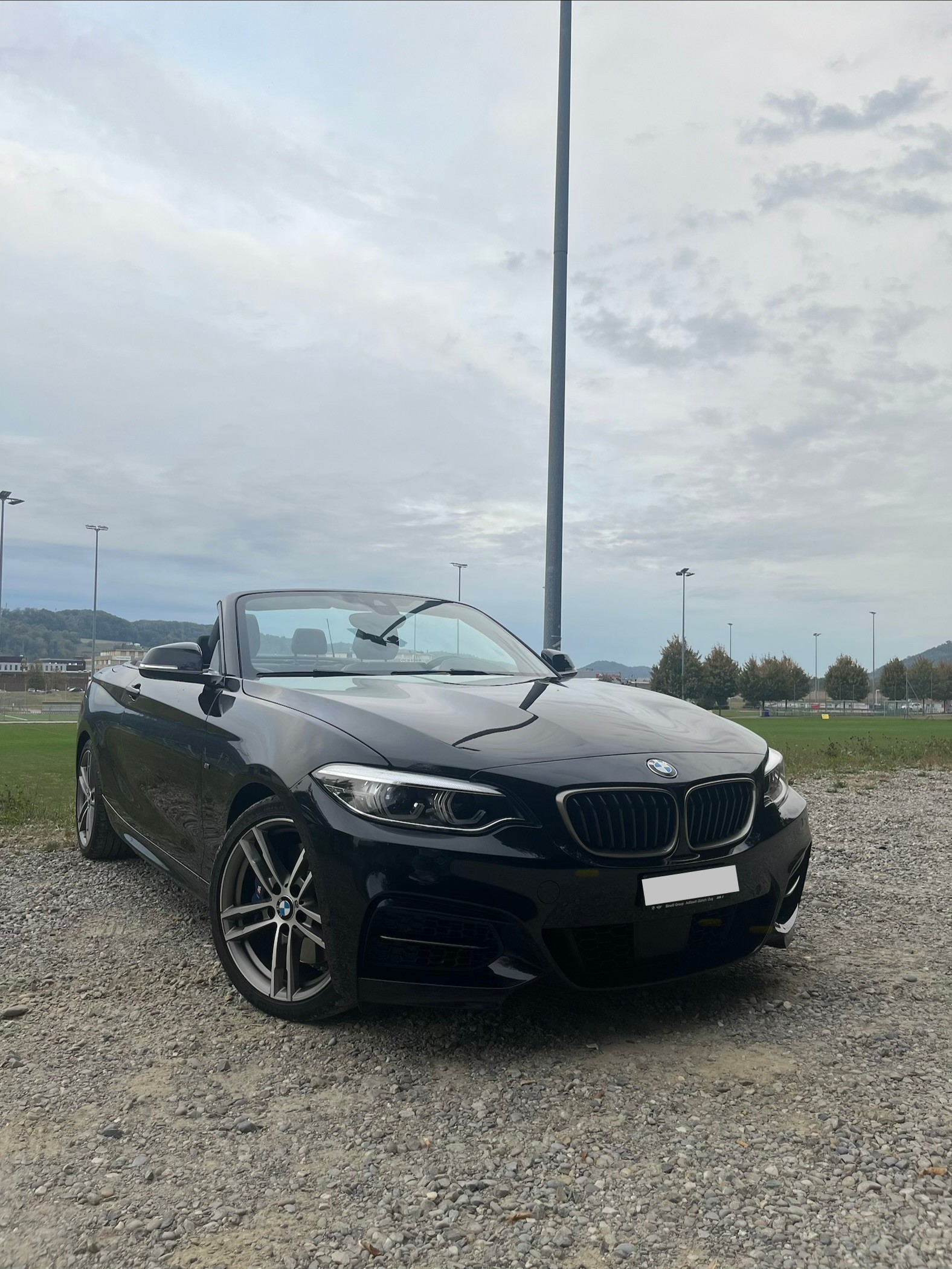 BMW M240i xDrive Cabriolet-image-1
