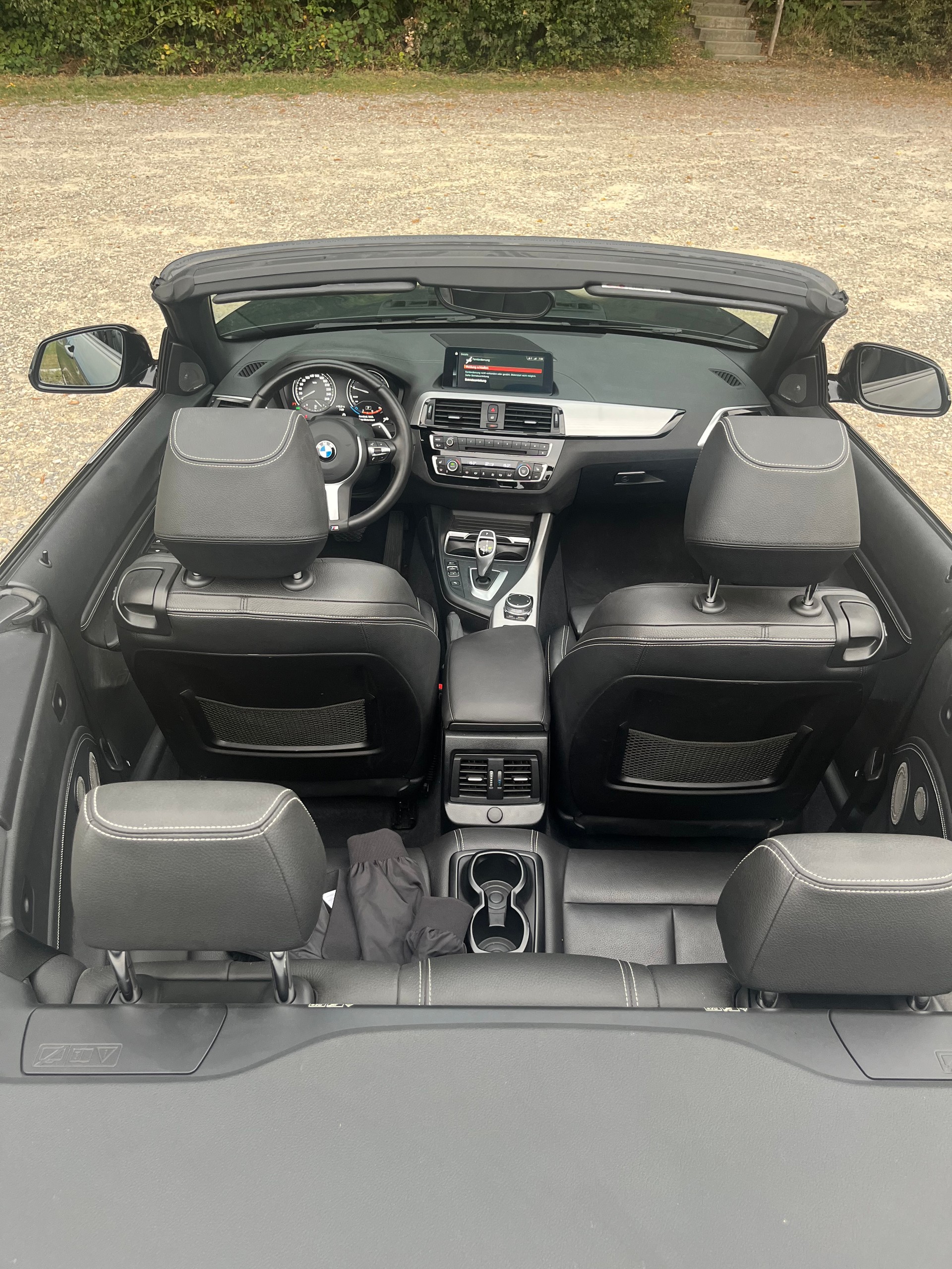 BMW M240i xDrive Cabriolet-image-7