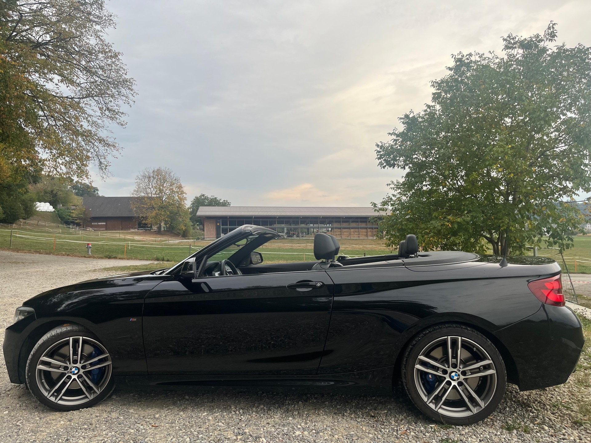 BMW M240i xDrive Cabriolet-image-2