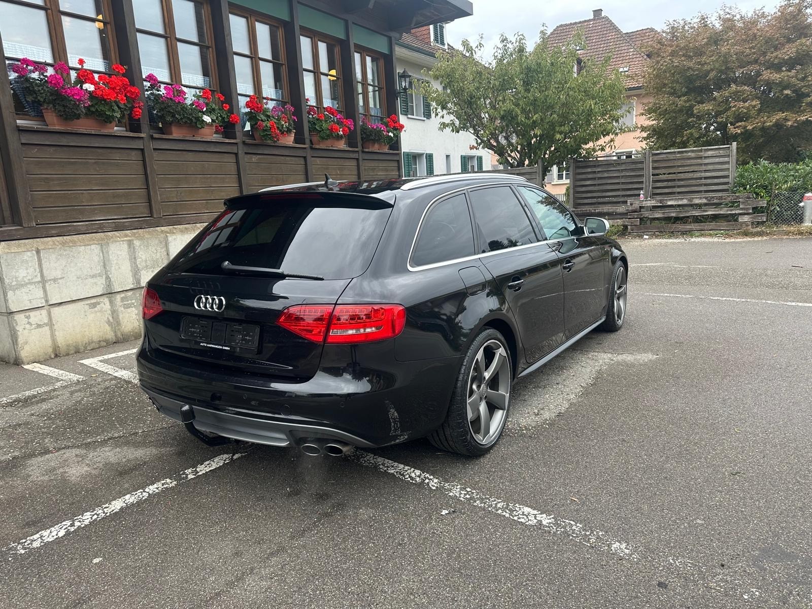 AUDI S4 Avant 3.0 TFSI quattro S-tronic-image-2