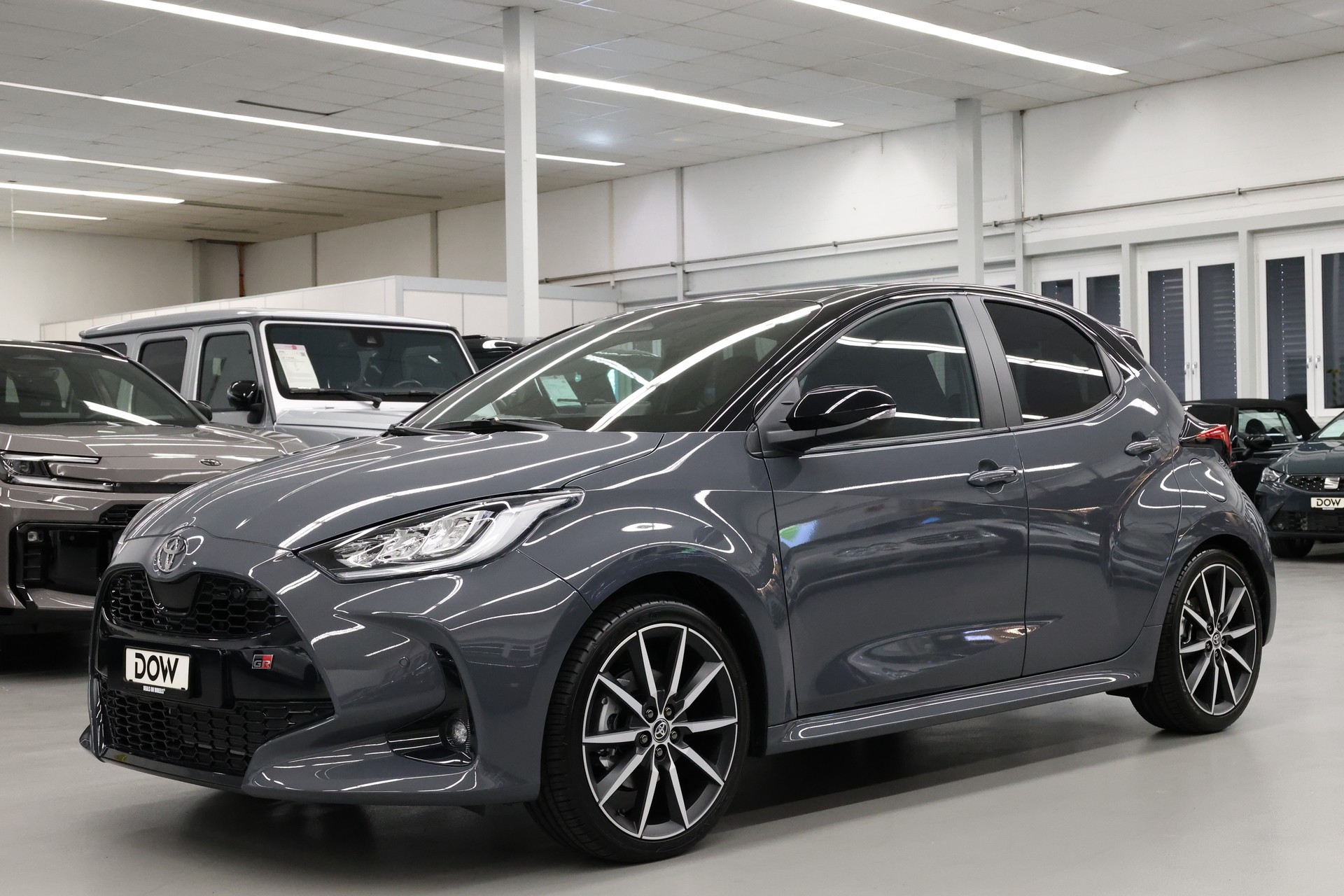 TOYOTA Yaris 1.5 VVT-i HSD GR Sport-image-2
