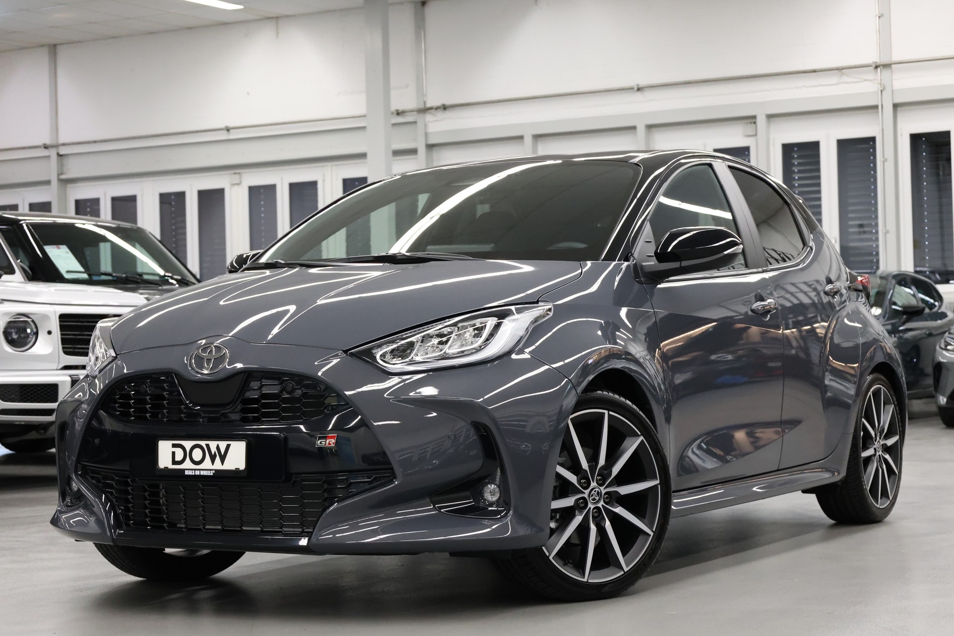 TOYOTA Yaris 1.5 VVT-i HSD GR Sport-image-0