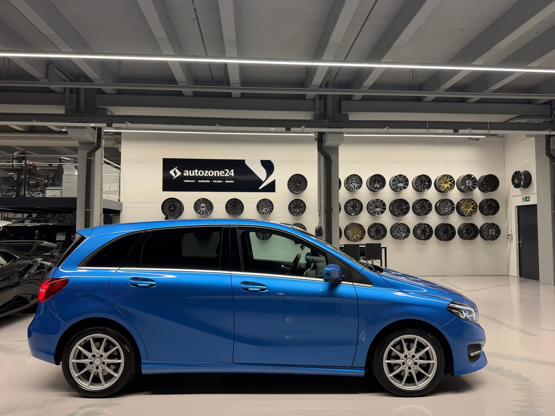 MERCEDES-BENZ B 220 d Urban 4m *CH-Auto*Frisch ab MFK*Garantie*Mercedes Servicegepflegt*-image-2