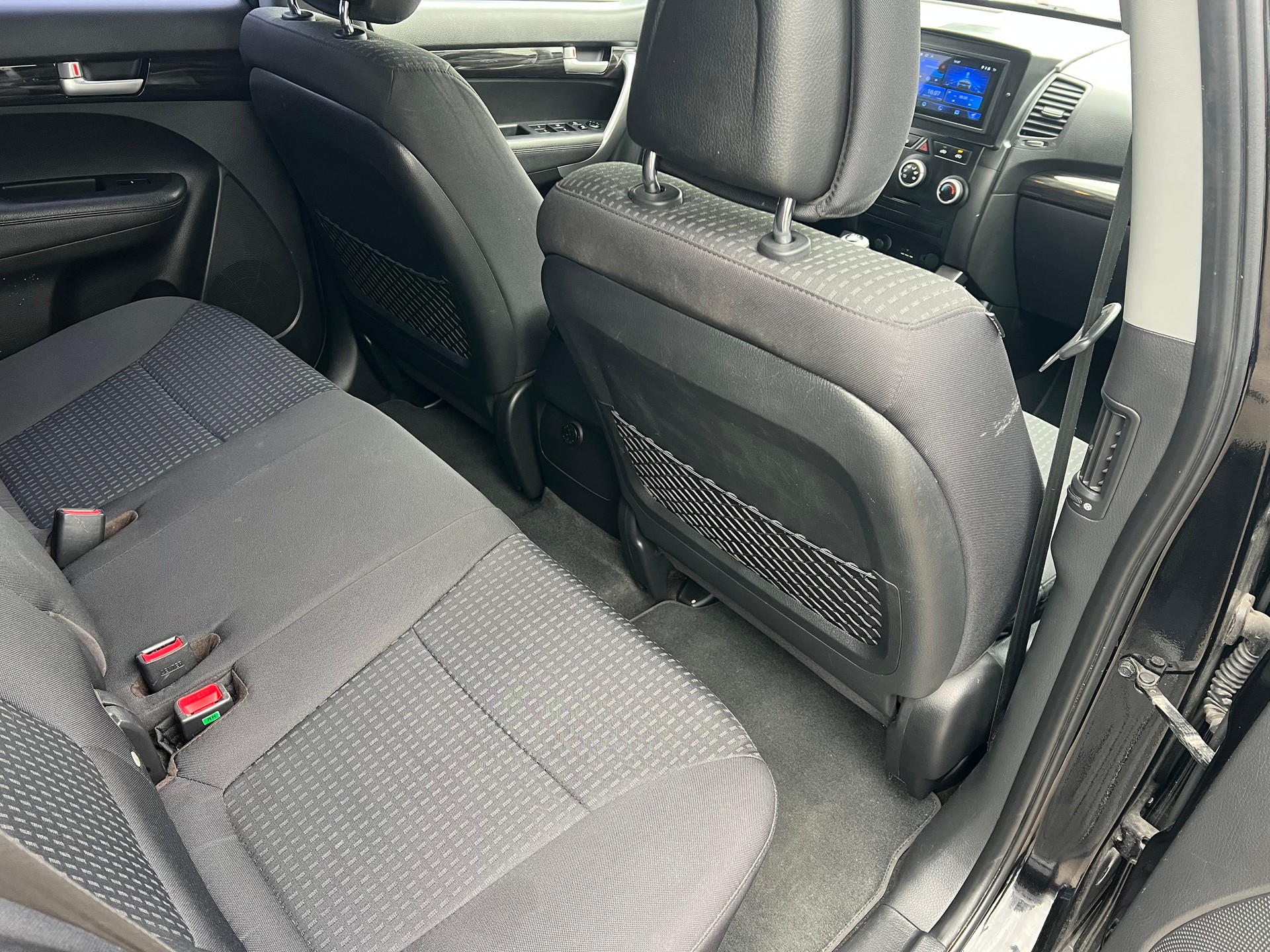 KIA Sorento 2.4 CVVT Classic-image-9