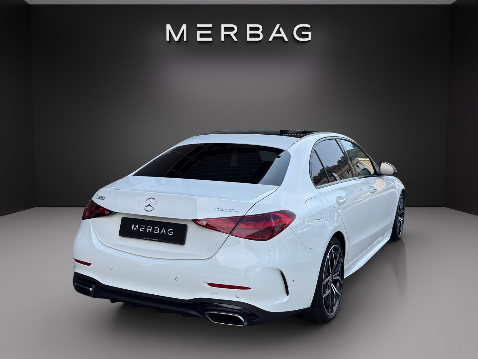 MERCEDES-BENZ C 300 4M AMG Line-image-4