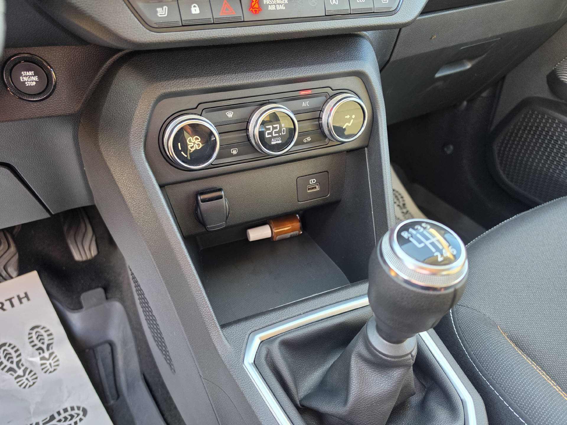 DACIA Sandero 1.0 TCe Stepway Comfort-image-13