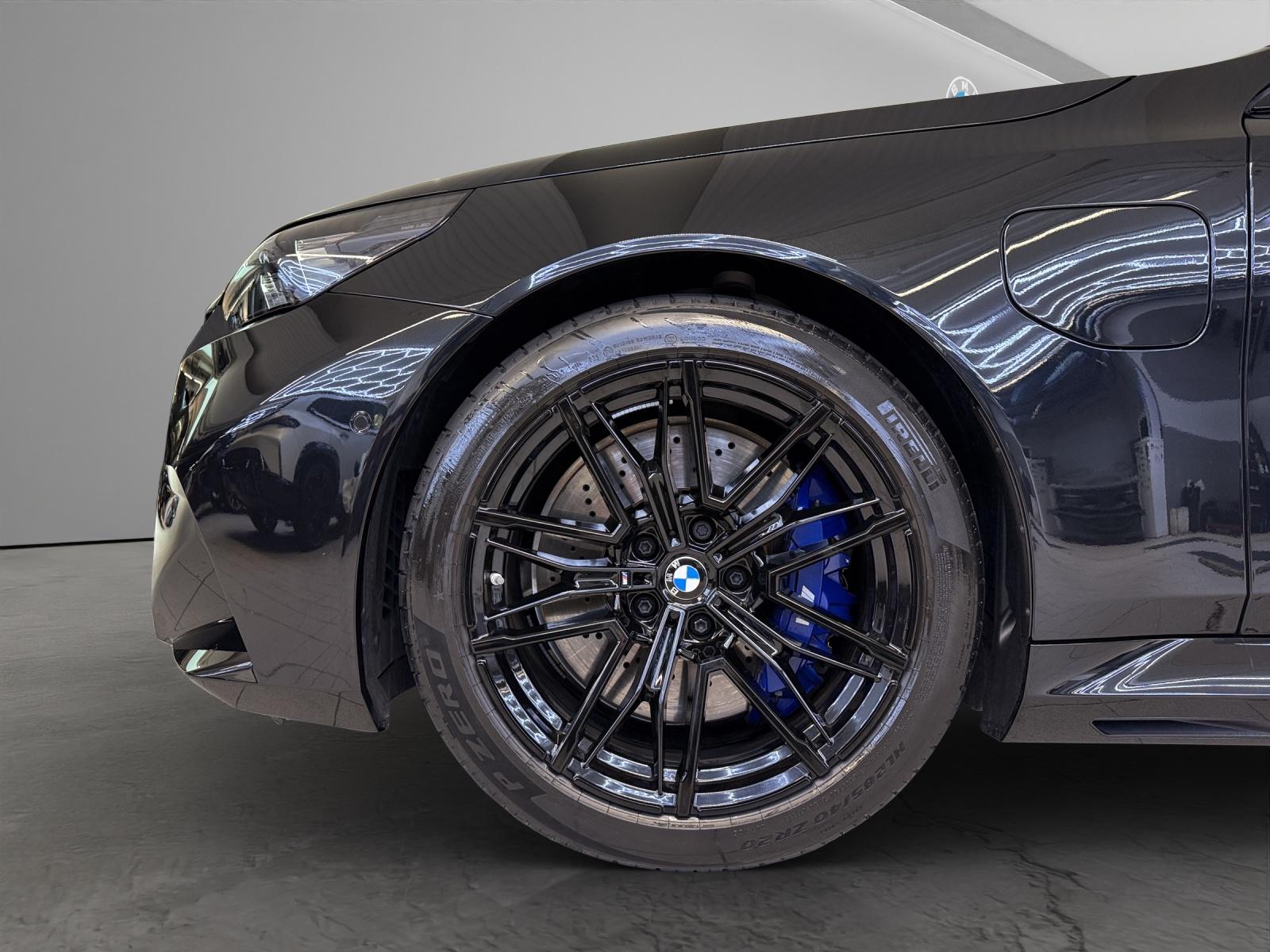 BMW M5 xDrive Limousine-image-21