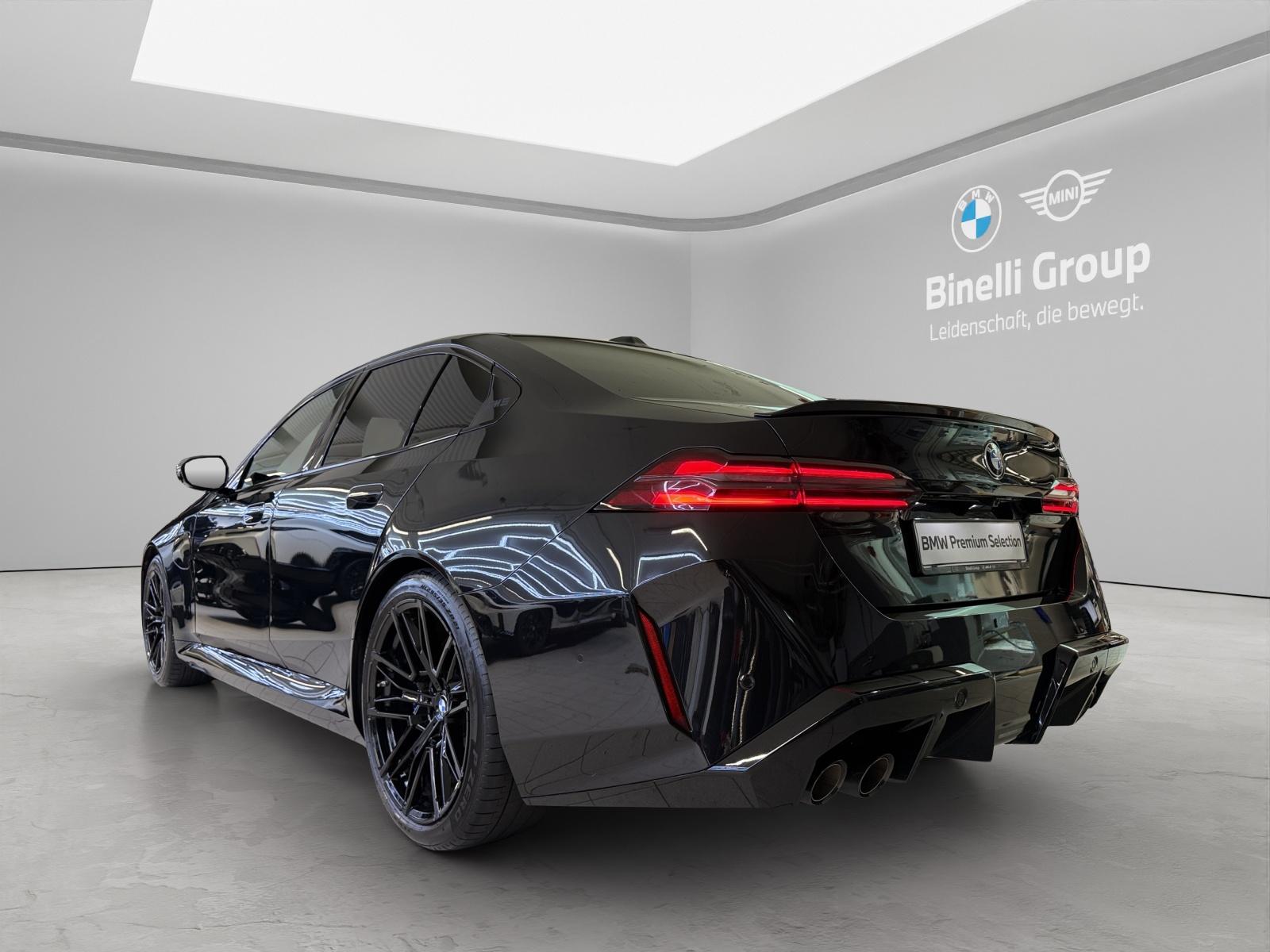 BMW M5 xDrive Limousine-image-2