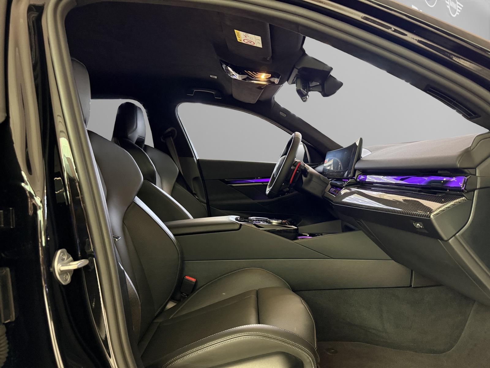 BMW M5 xDrive Limousine-image-18