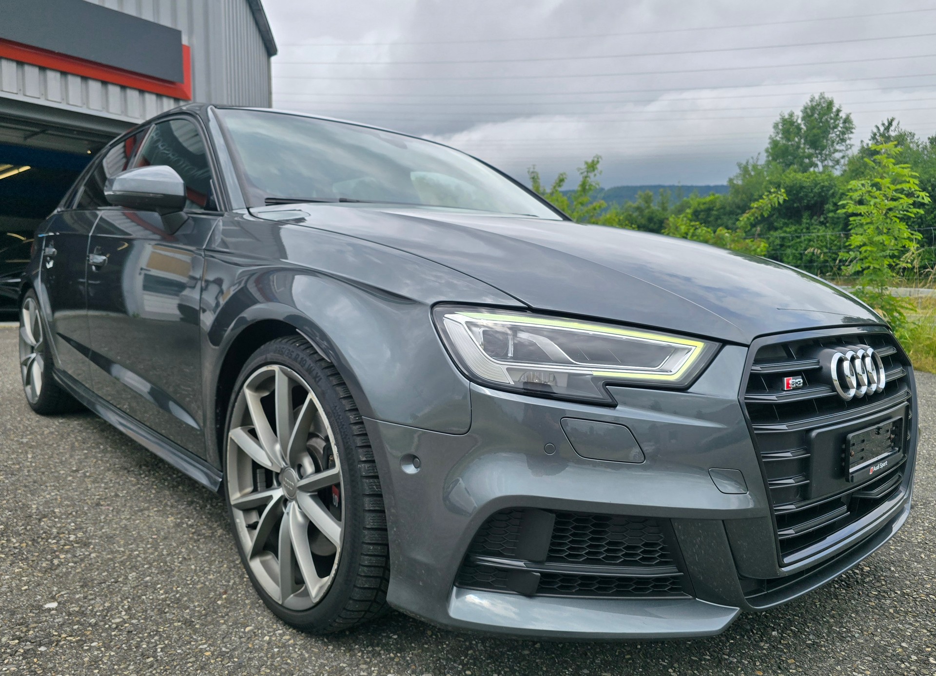 AUDI S3 Sportback 2.0 TFSI quattro S-tronic FACELIFT-image-2
