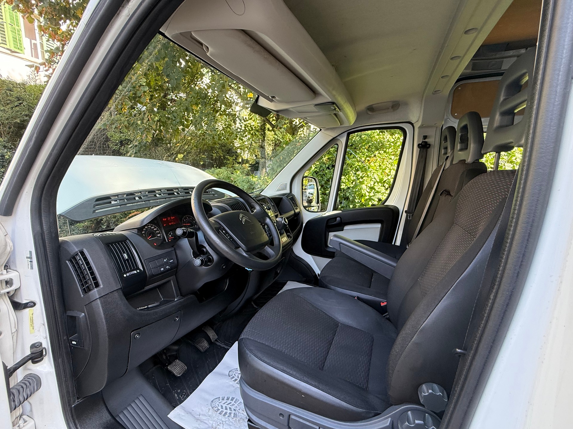 CITROEN Jumper 35+ 2.0 BlueHDi 160 Confort L3H3 7 place-image-6