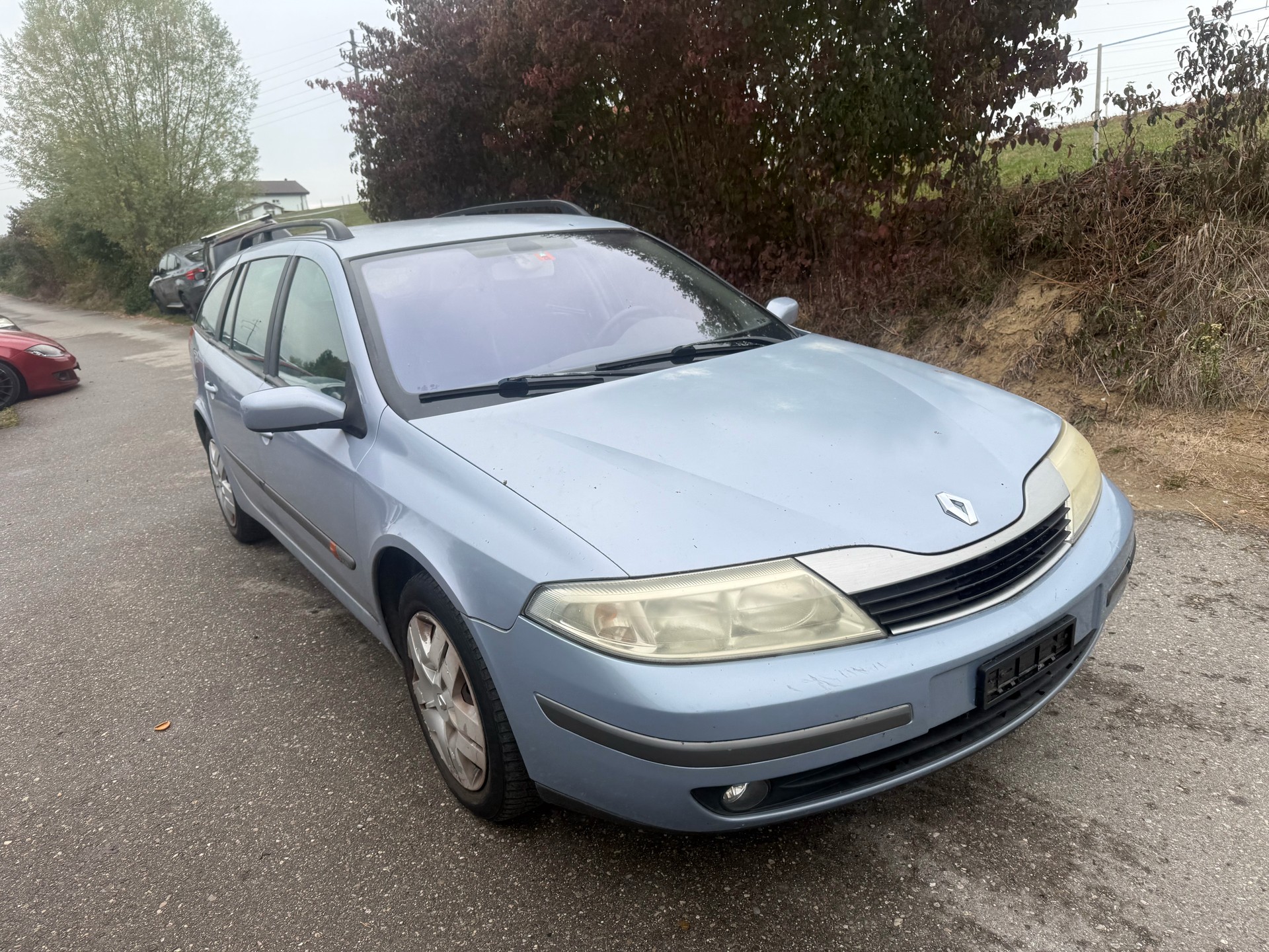 RENAULT Laguna Grandtour 2.0 16V Expression Automatic-image-1