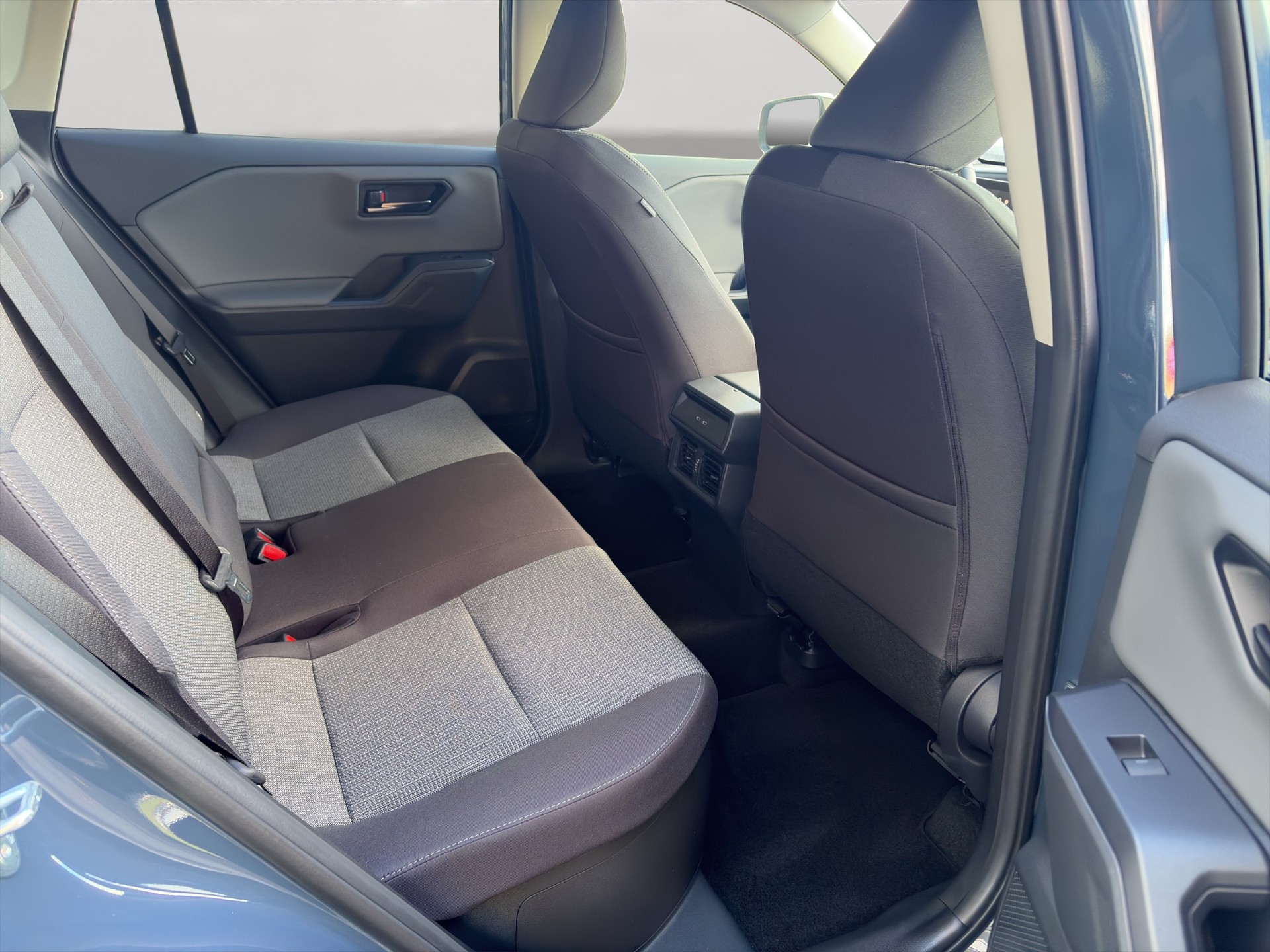 TOYOTA RAV-4 2.5 HSD Trend e-CVT AWD-image-8