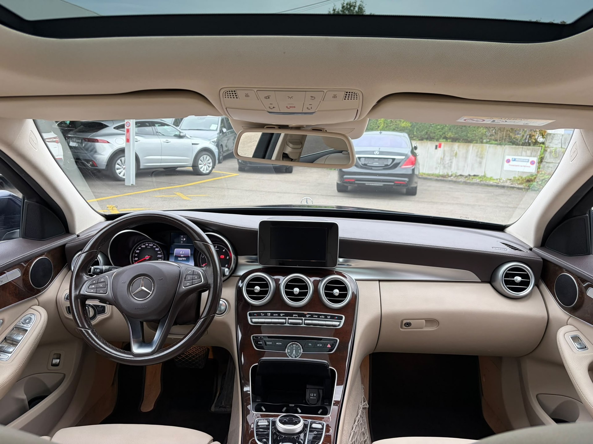 MERCEDES-BENZ C 250 d Swiss Star Exclusive 4Matic 9G-Tronic-image-9