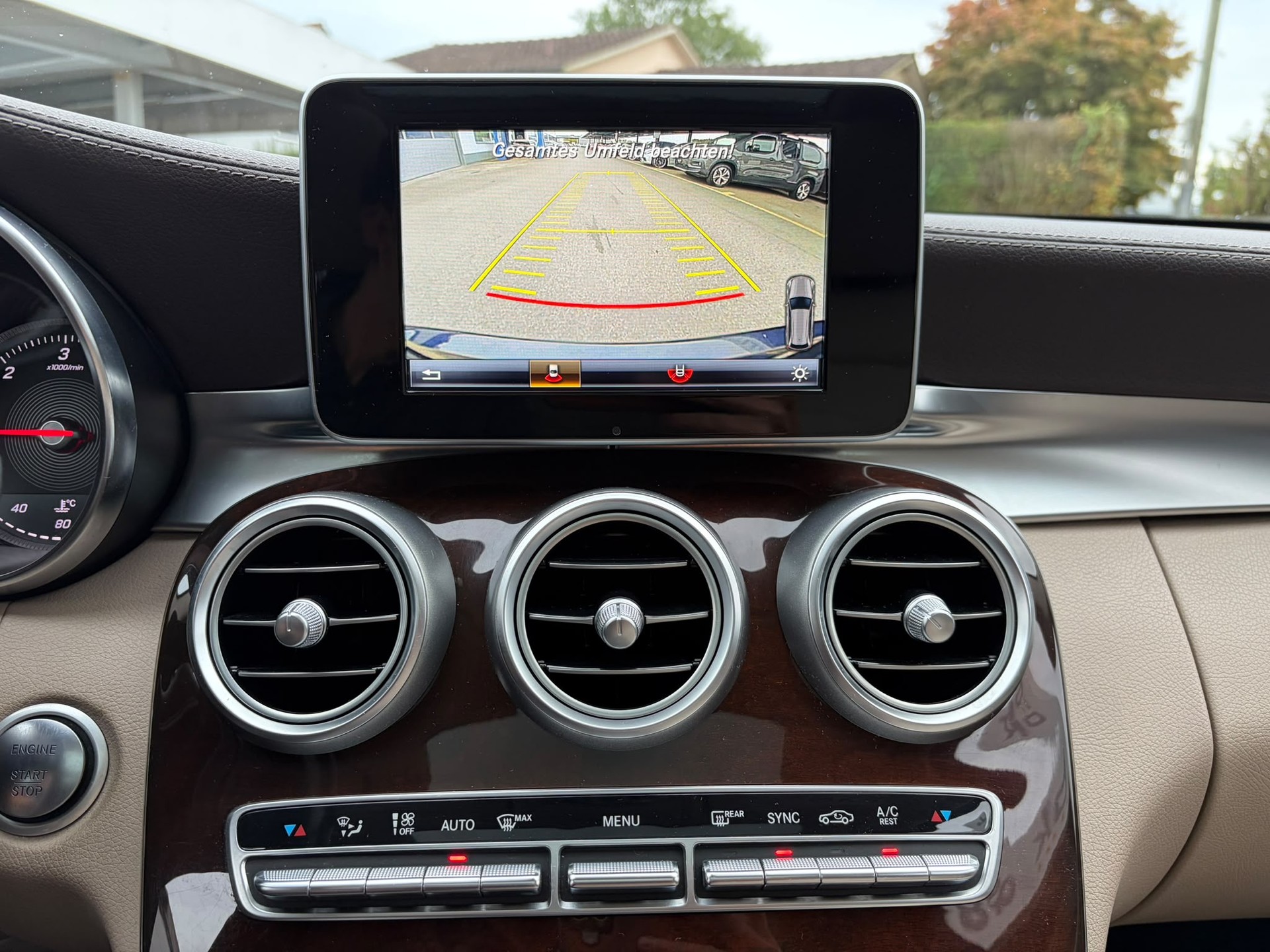 MERCEDES-BENZ C 250 d Swiss Star Exclusive 4Matic 9G-Tronic-image-11