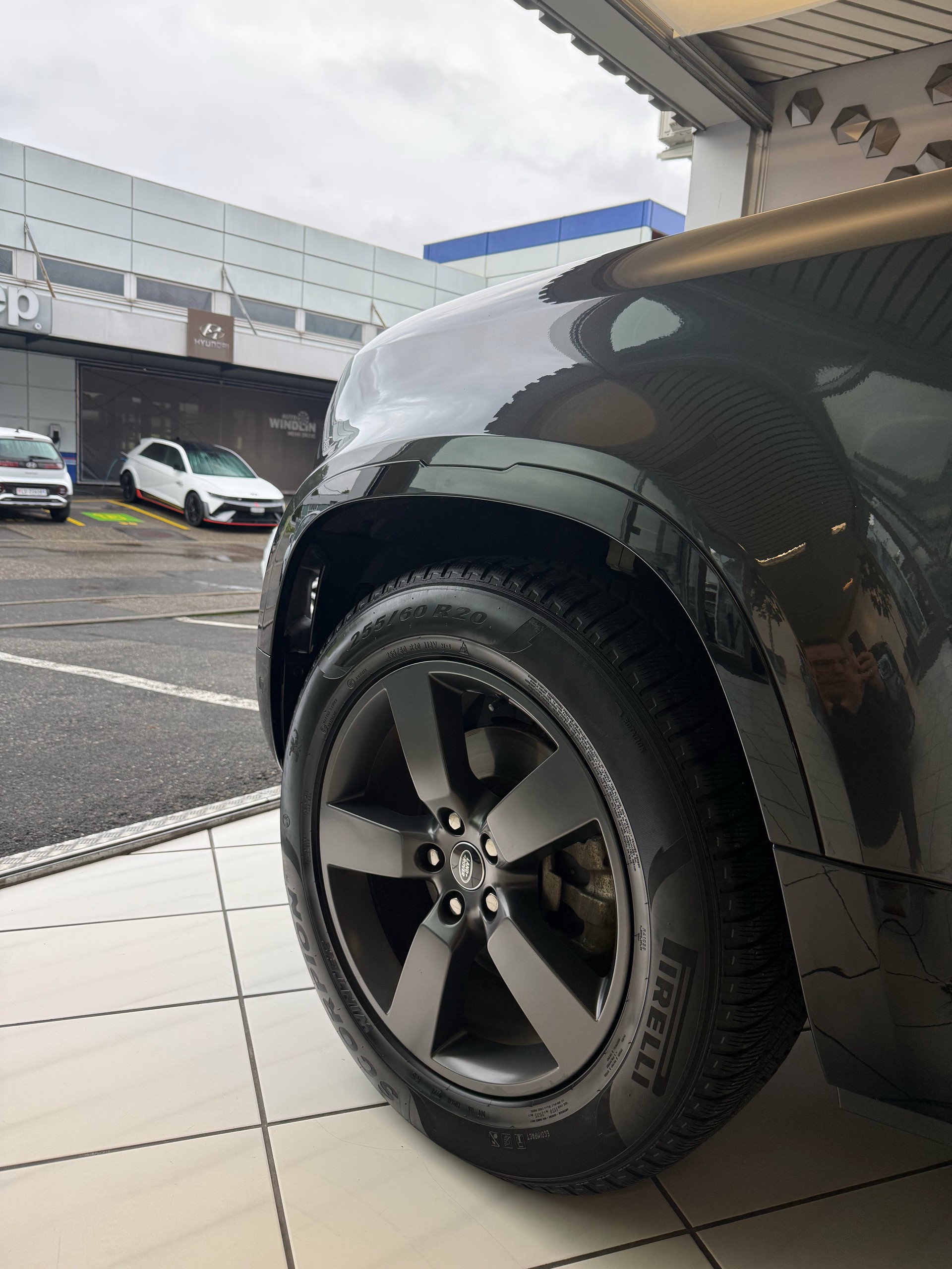 LAND ROVER Defender 90 3.0D I6 250 X-Dynamic HSE AT8-image-25
