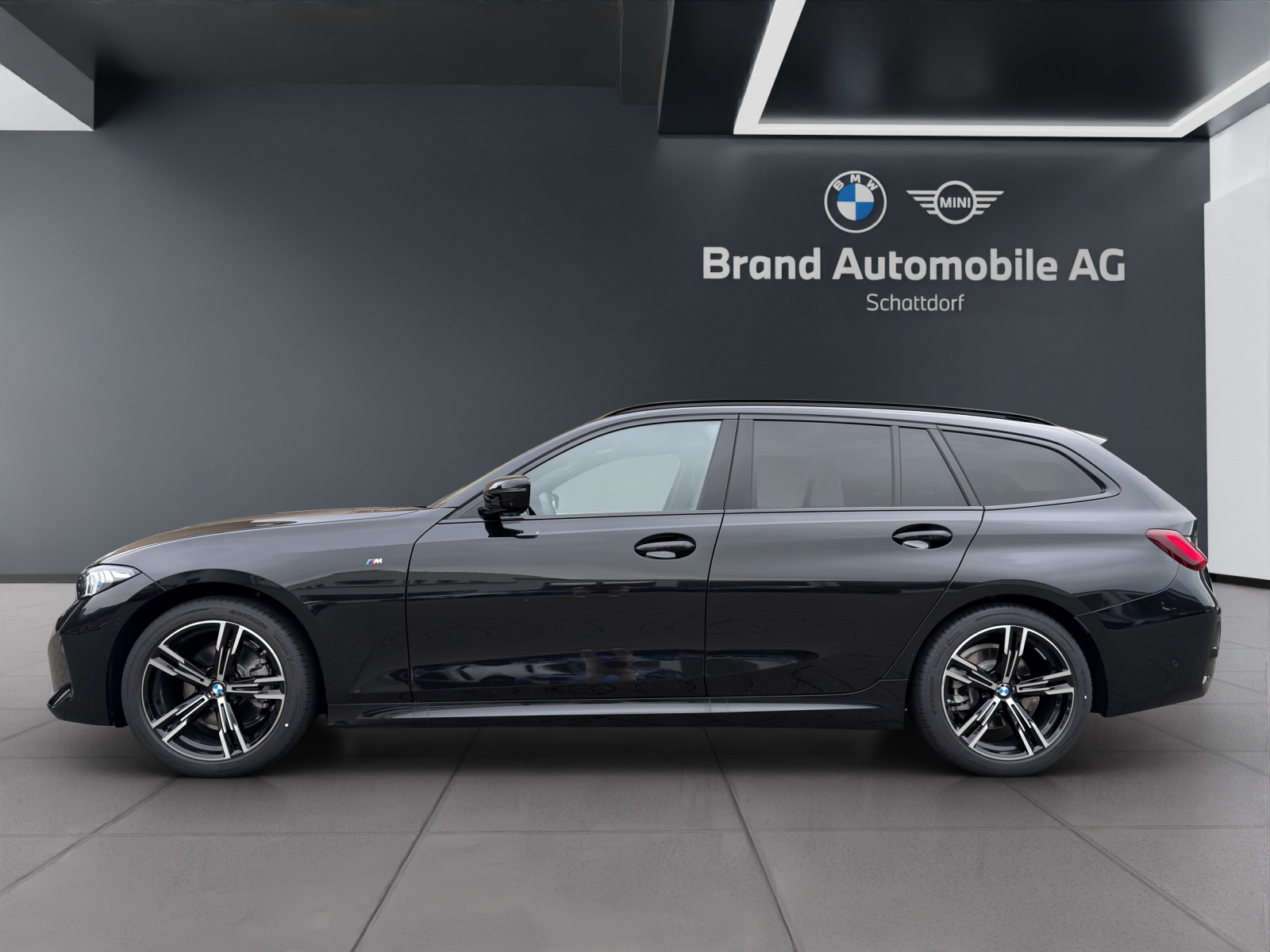 BMW 320d xDrive SAG Touring-image-1