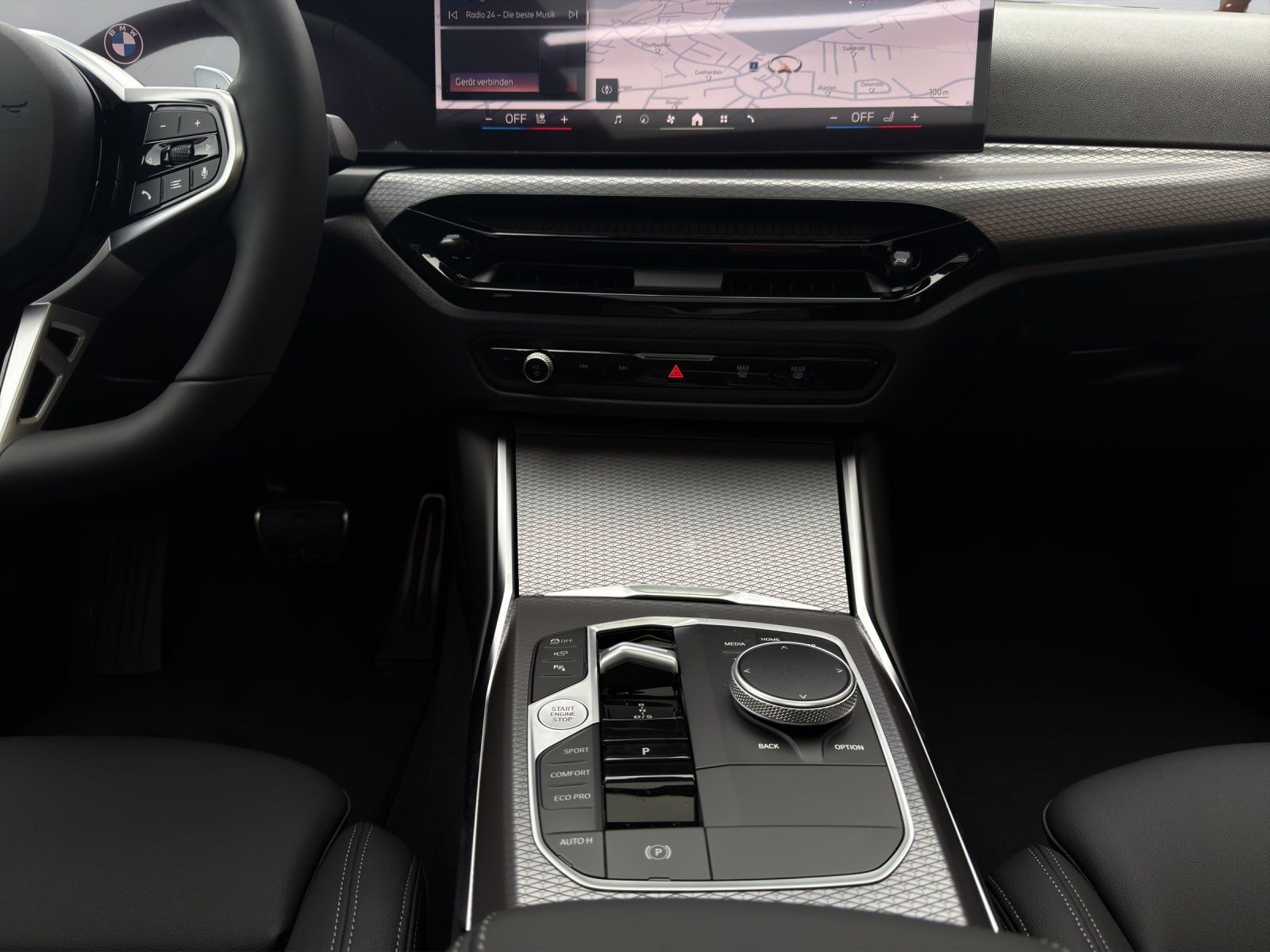 BMW 320d xDrive SAG Touring-image-17