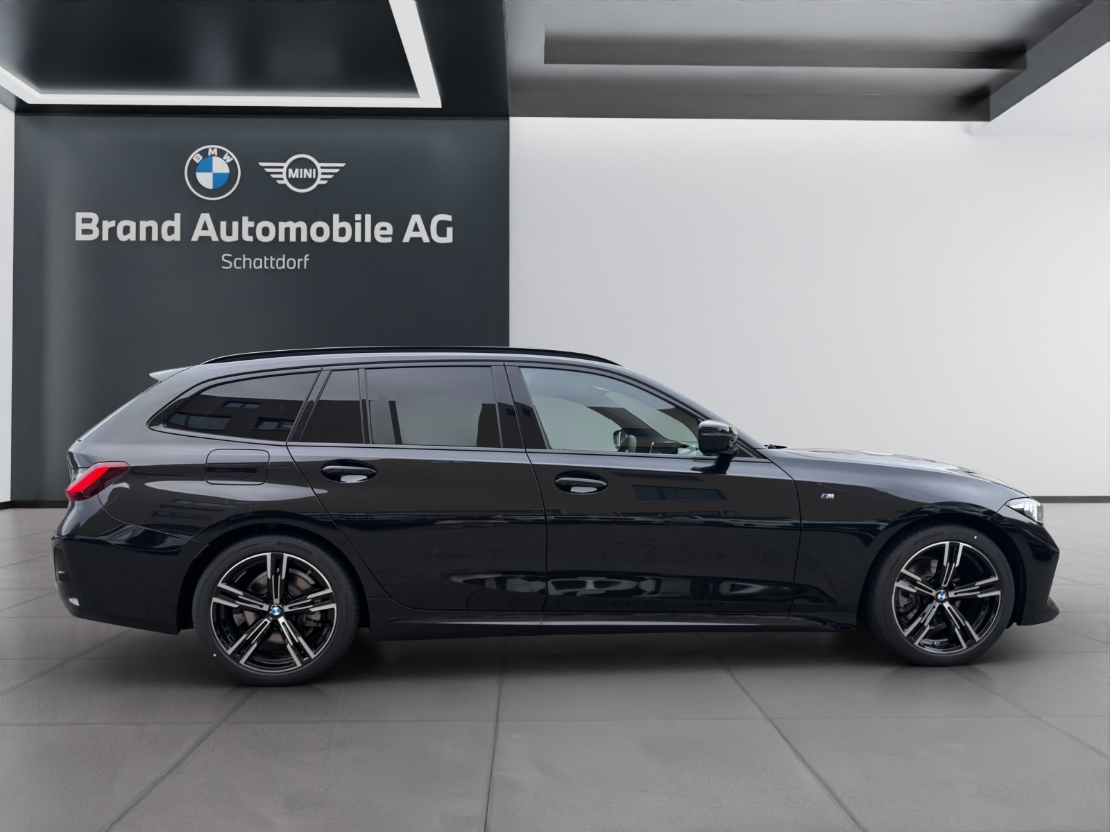 BMW 320d xDrive SAG Touring-image-5