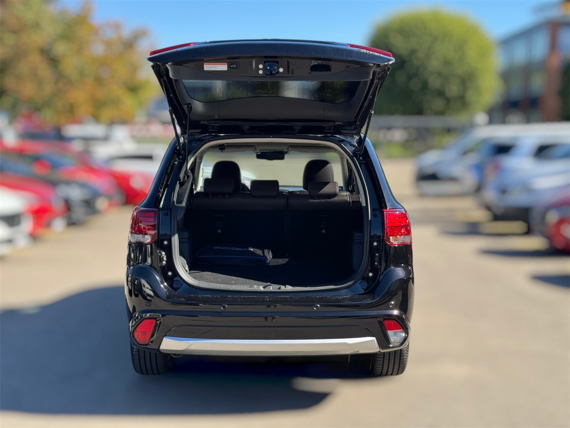 MITSUBISHI Outlander 2.0 PHEV Diamond 4WD Automatic-image-5