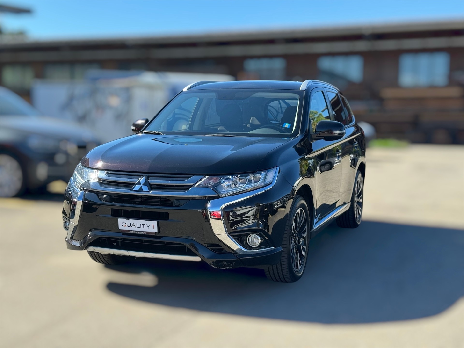 MITSUBISHI Outlander 2.0 PHEV Diamond 4WD Automatic-image-8