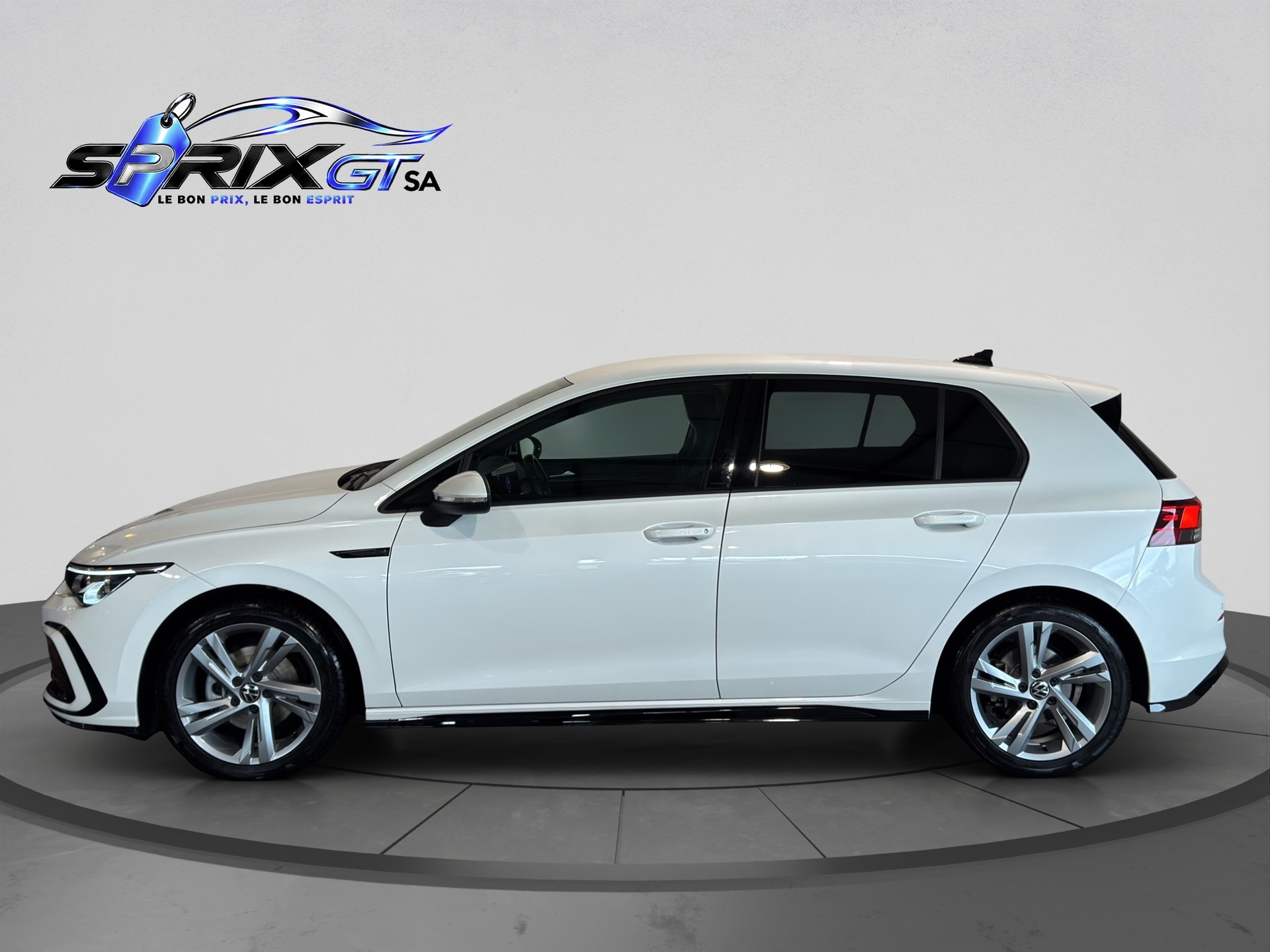 VW Golf 1.5 eTSI mHEV ACT R-Line DSG-image-1