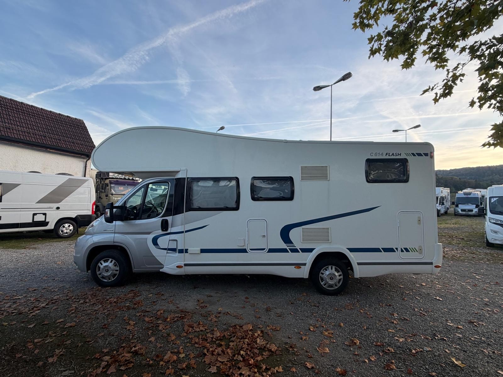 FIAT ***2.3JTD 130PS*** CHAUSSON FLASH C 614 *** ALKOVEN***NUR 50000TKM****5.REISE-PLÄTZE***DIESEL-HEIZUNG***-image-2
