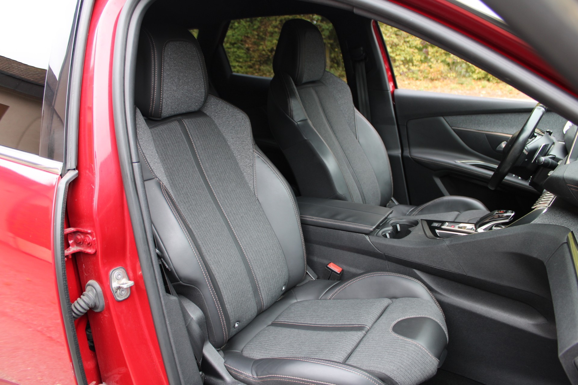 PEUGEOT 3008 1.6 BlueHDi GT Line EAT-image-7