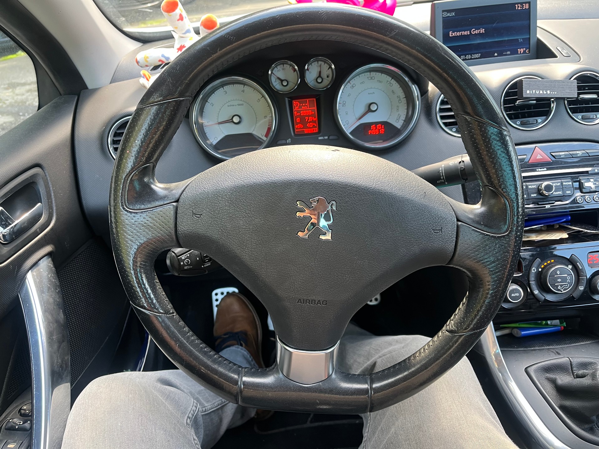 PEUGEOT 308 CC 1.6 16V Turbo Sport Pack-image-9
