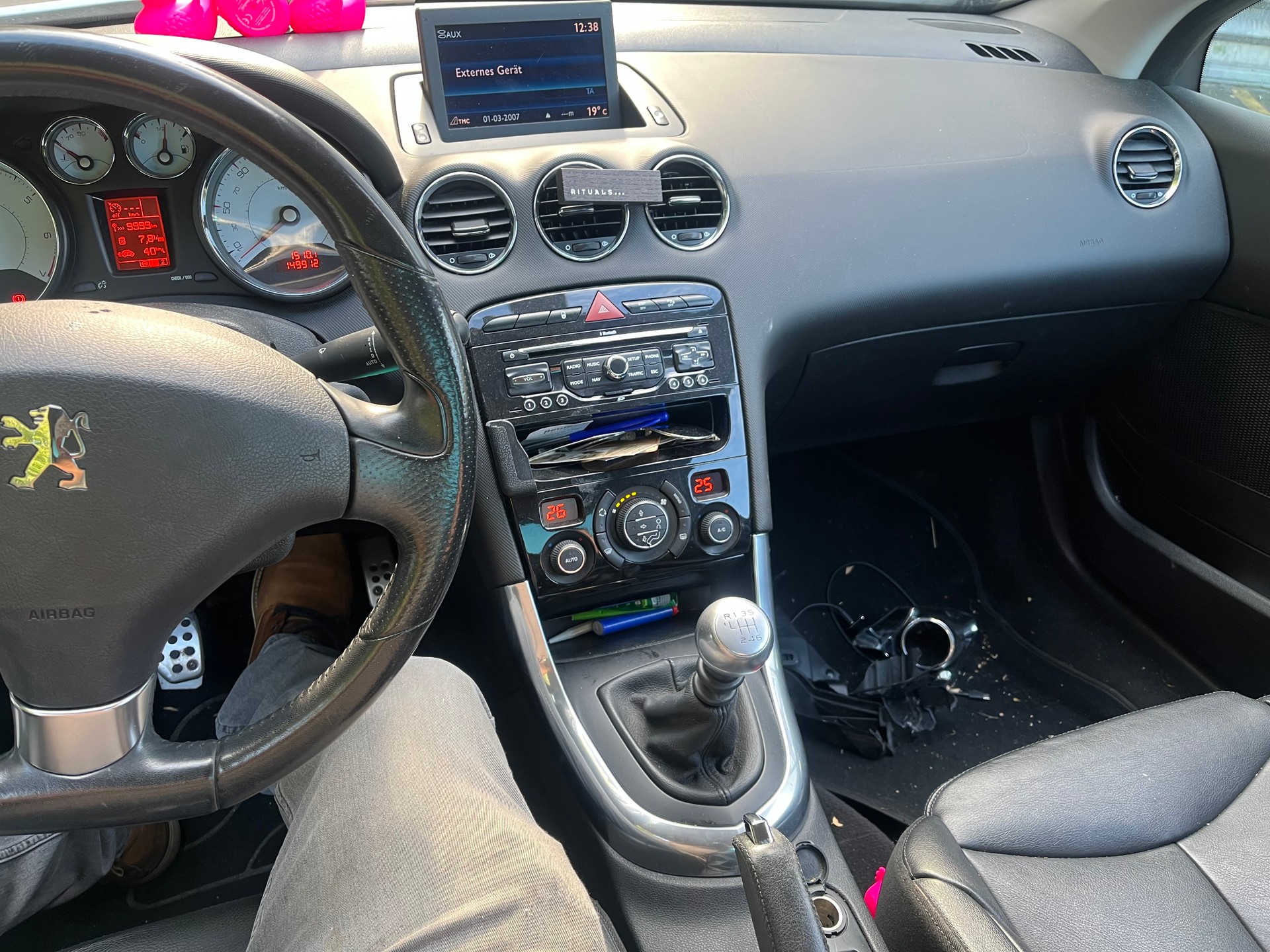 PEUGEOT 308 CC 1.6 16V Turbo Sport Pack-image-8
