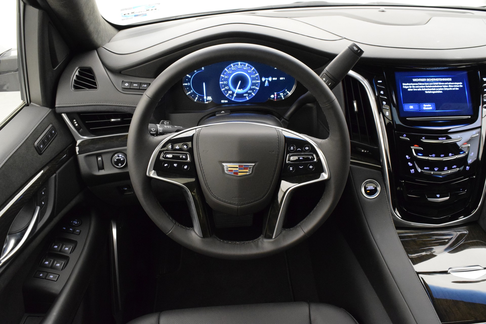 CADILLAC Escalade 6.2 ESV Platinum-image-10