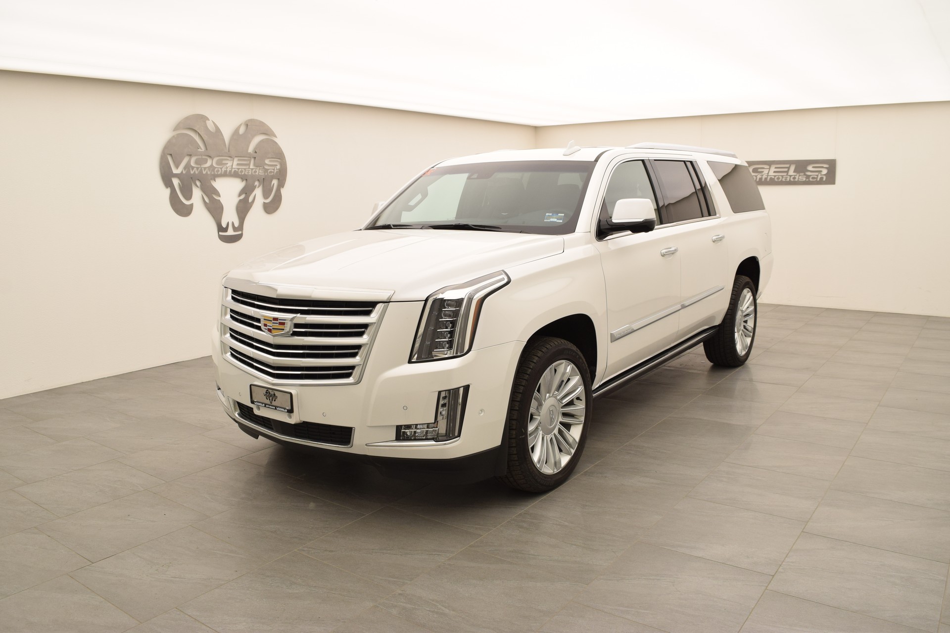 CADILLAC Escalade 6.2 ESV Platinum