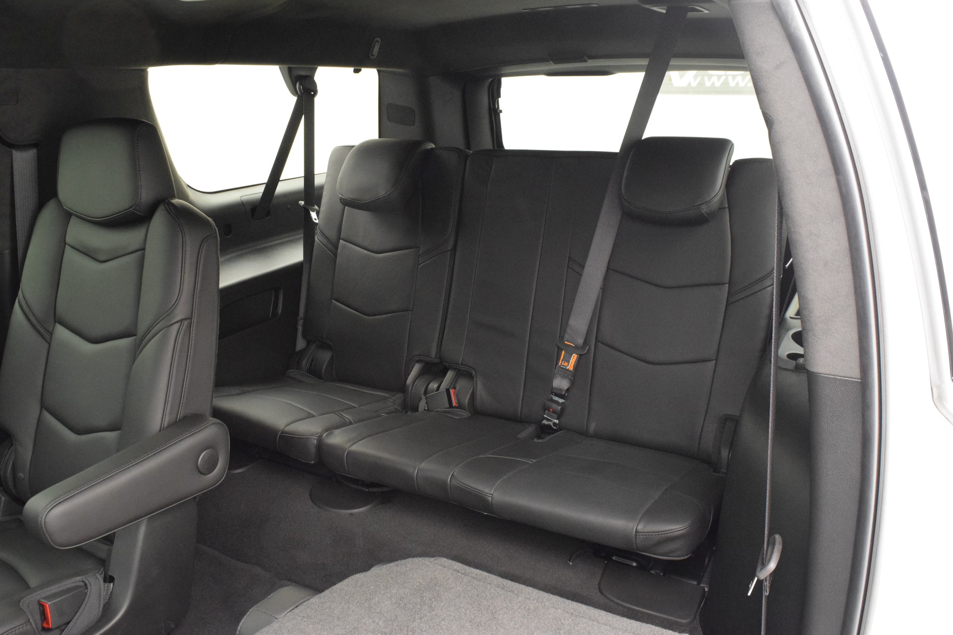 CADILLAC Escalade 6.2 ESV Platinum-image-15