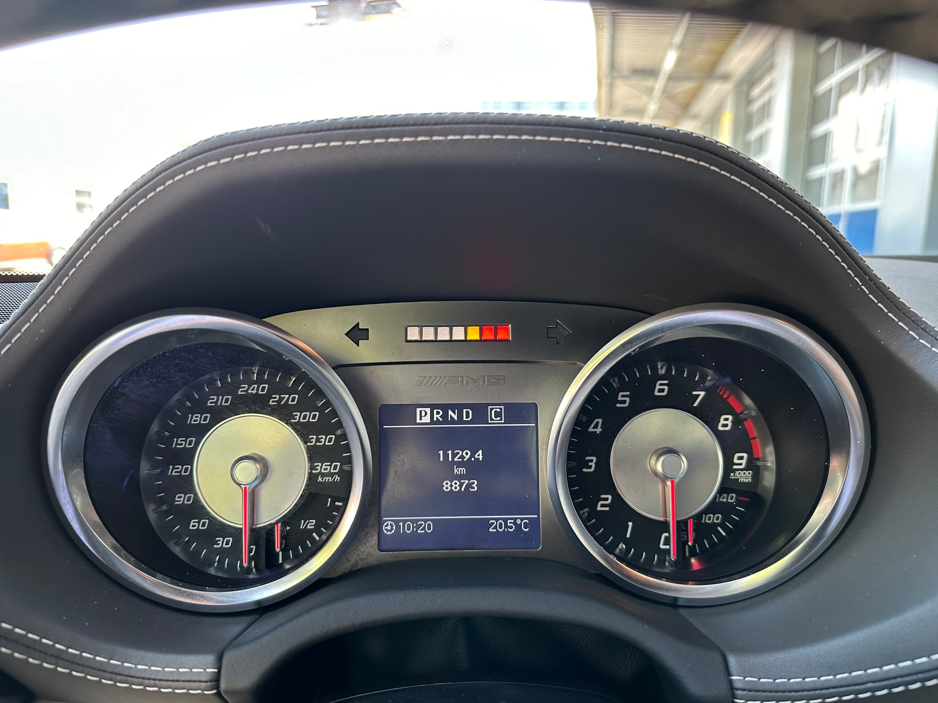 MERCEDES-BENZ SLS 63 AMG GT Roadster-image-13