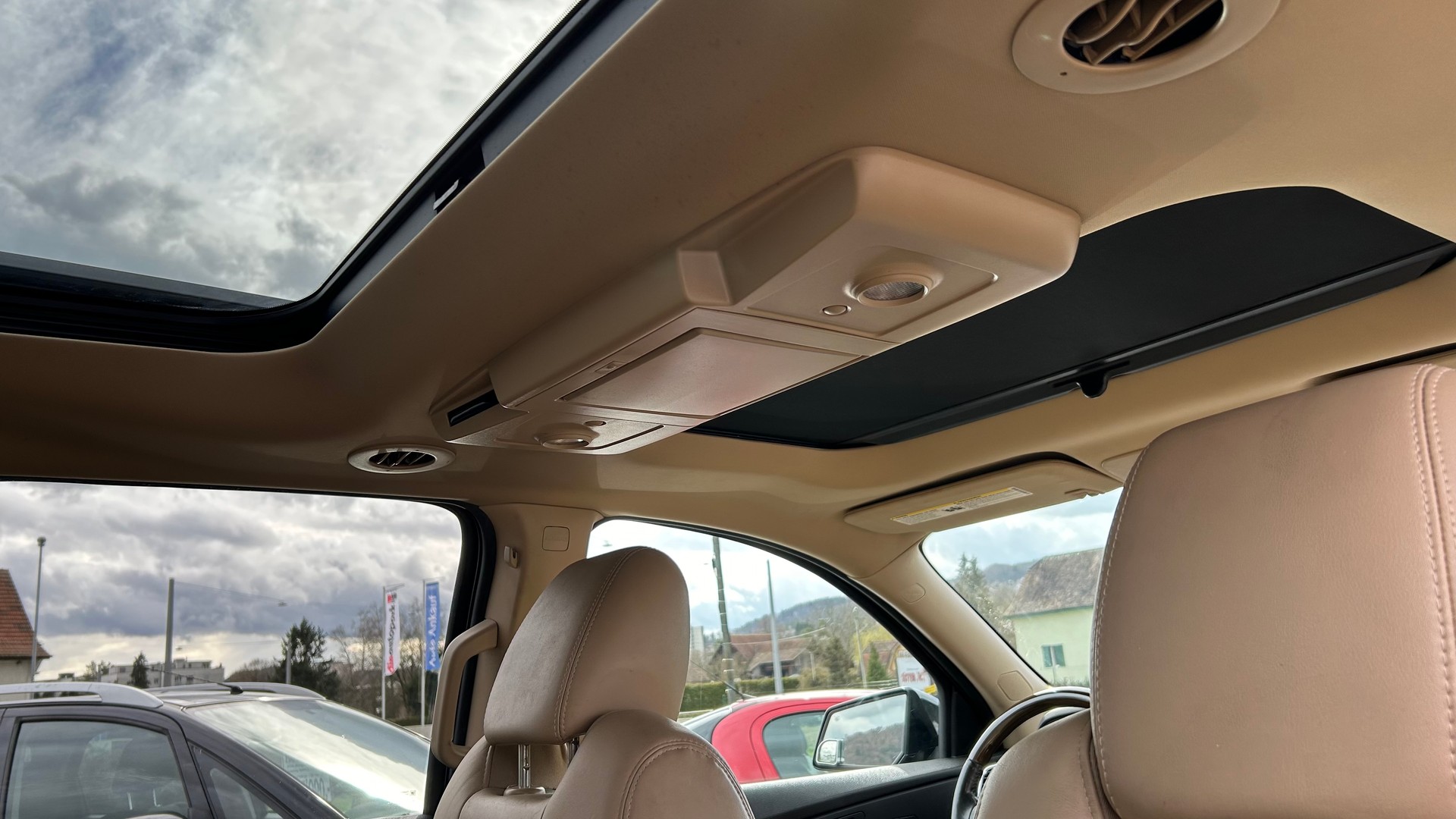 GMC Acadia 3.6 AWD-image-9