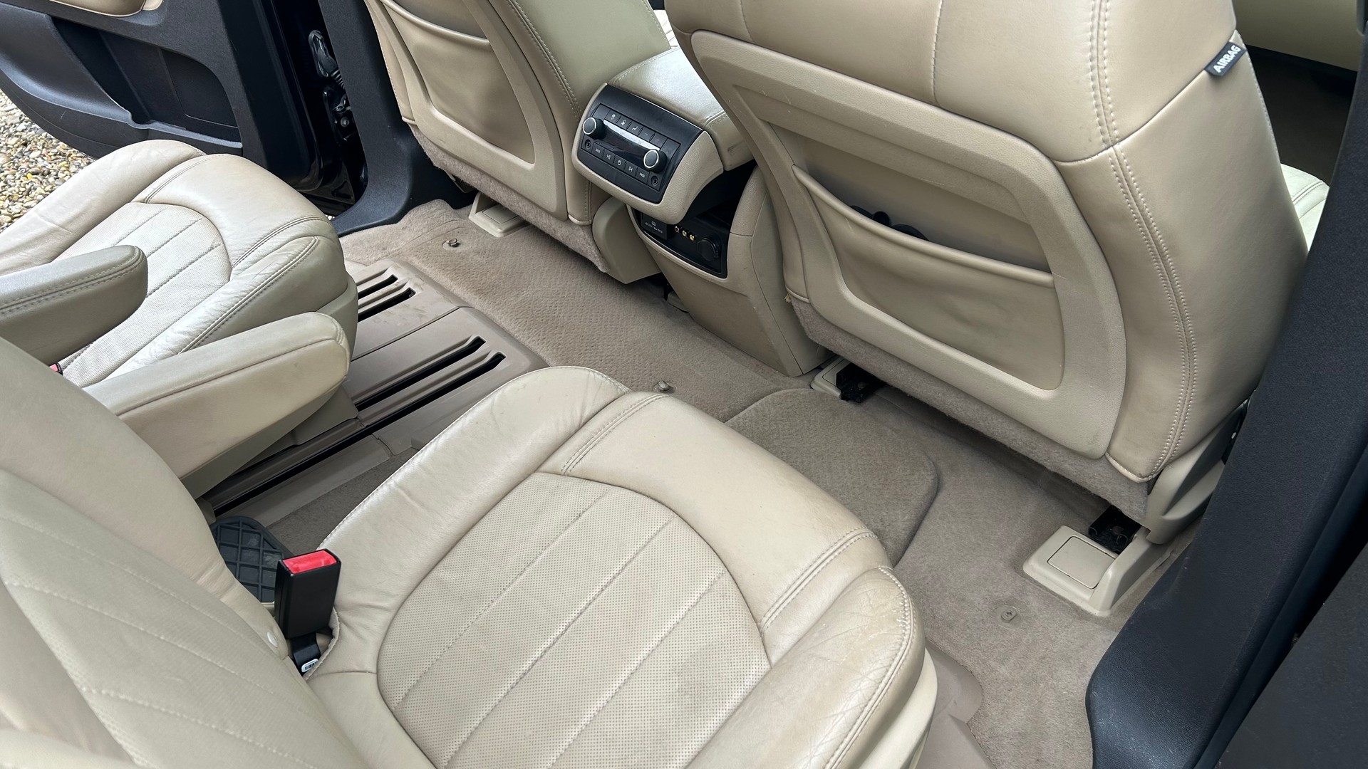 GMC Acadia 3.6 AWD-image-25