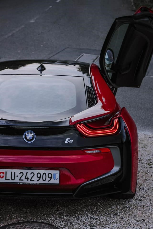 BMW i8 Coupé-image-12