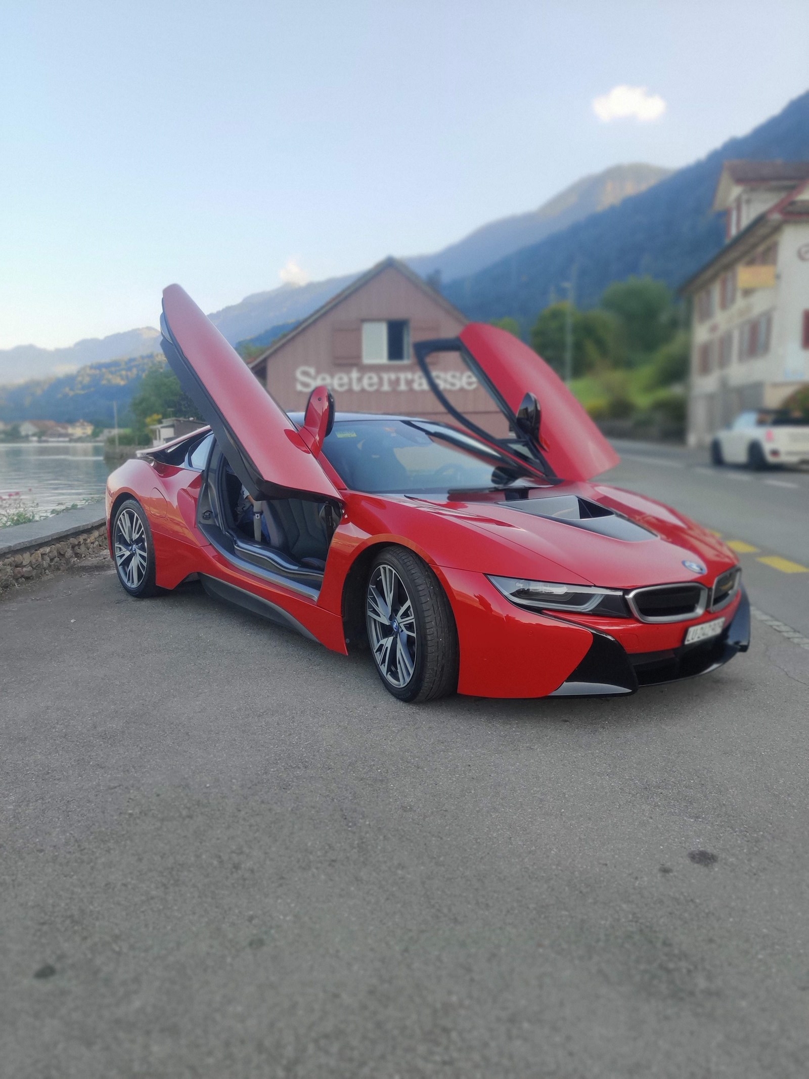 BMW i8 Coupé-image-2