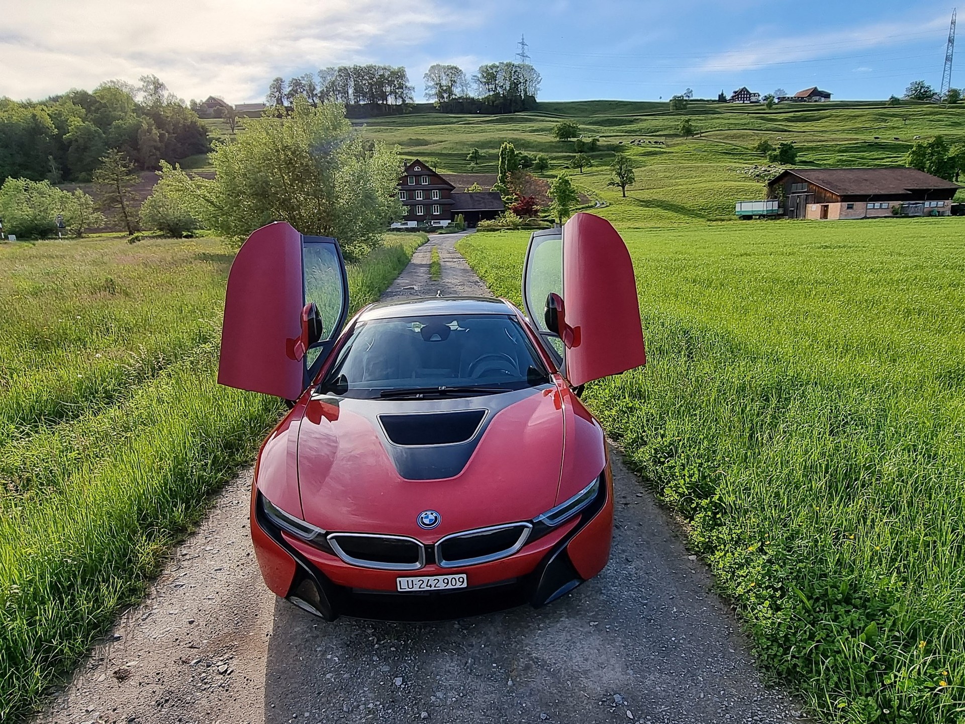 BMW i8 Coupé-image-3