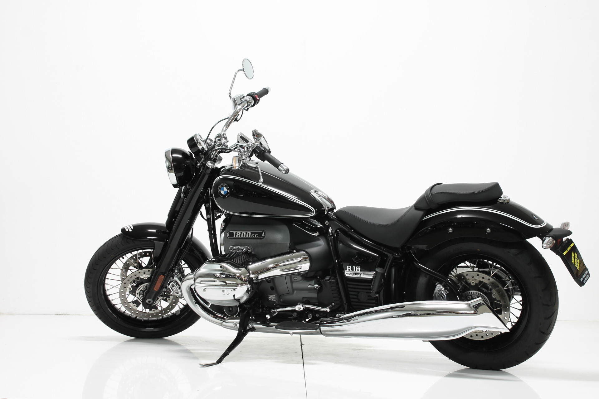 BMW R 18-showroom-element-1