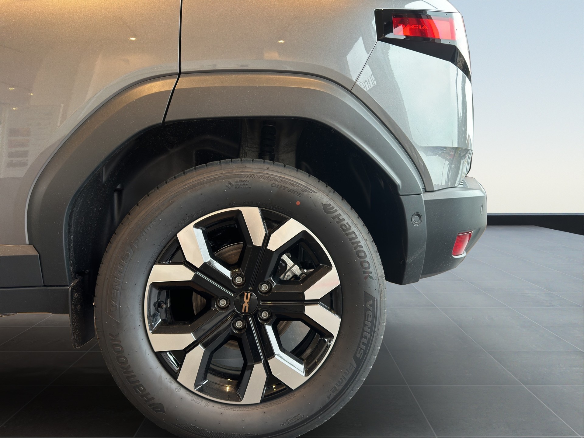 DACIA Duster HEV 155 Extreme-image-21